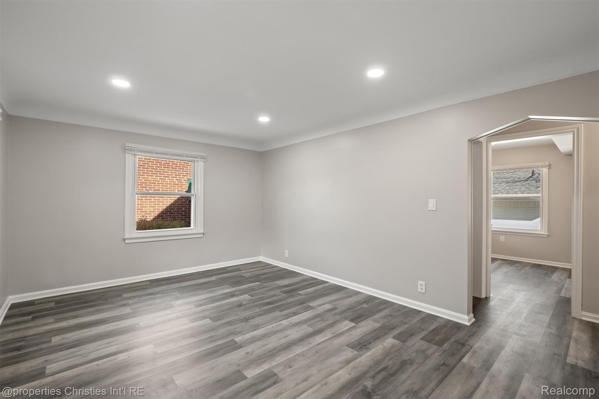 2528 N Connecticut Avenue