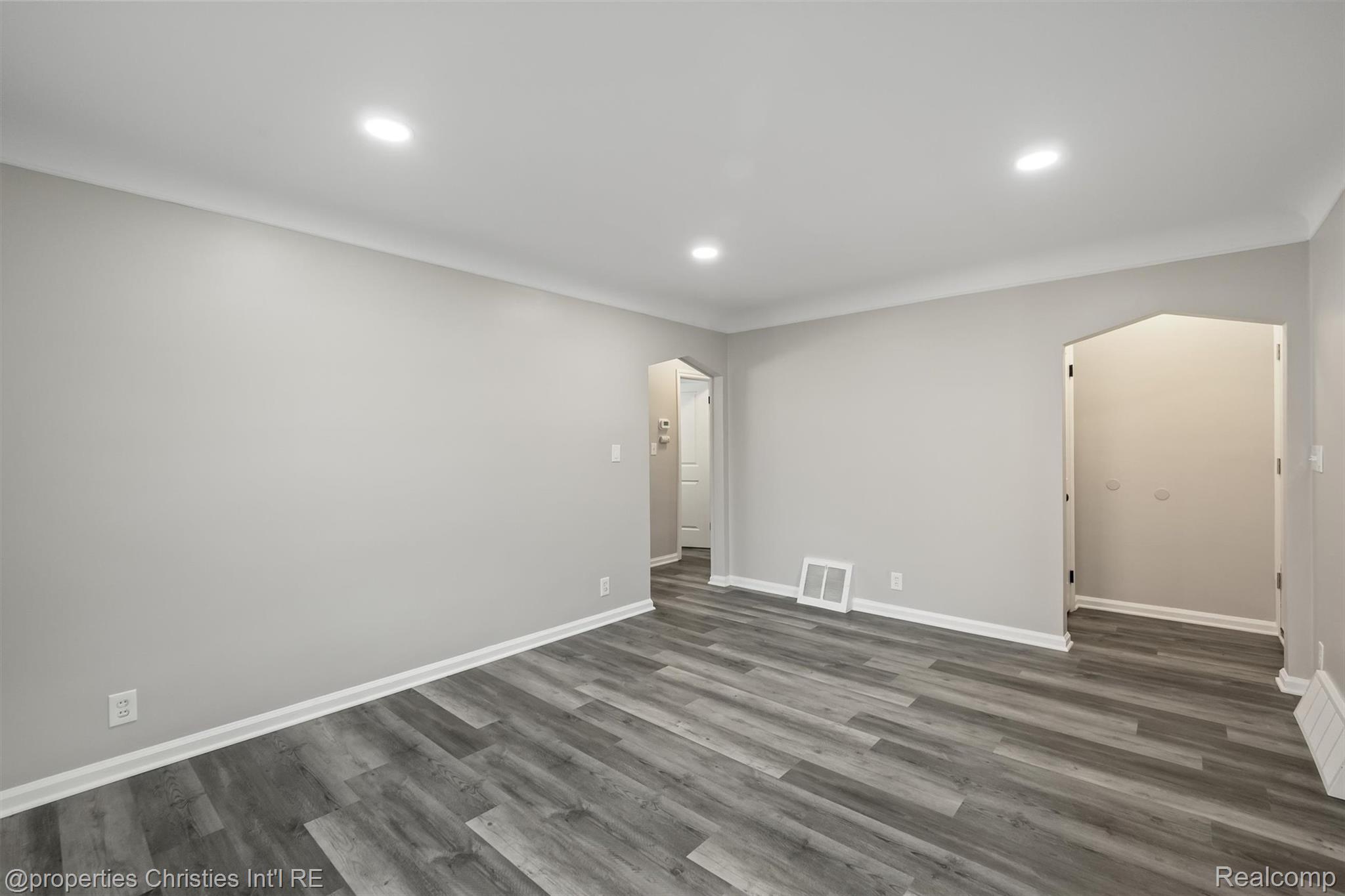 2528 N Connecticut Avenue