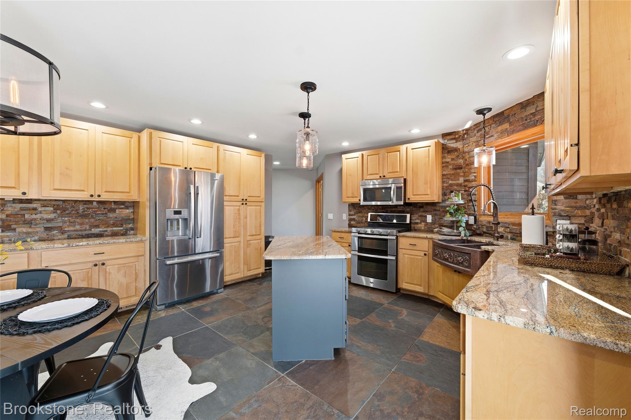 2300 Canyon Ridge Drive