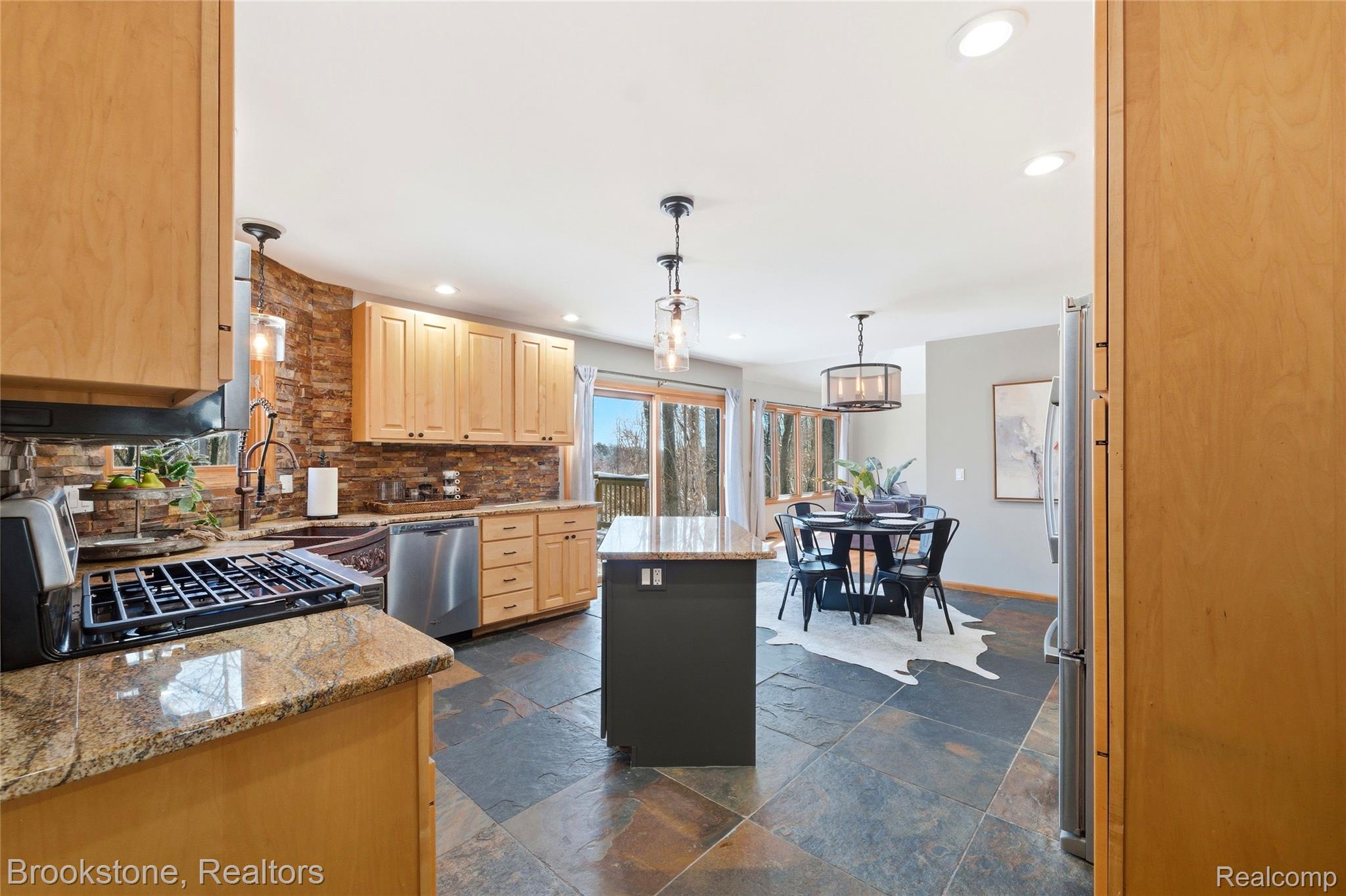 2300 Canyon Ridge Drive