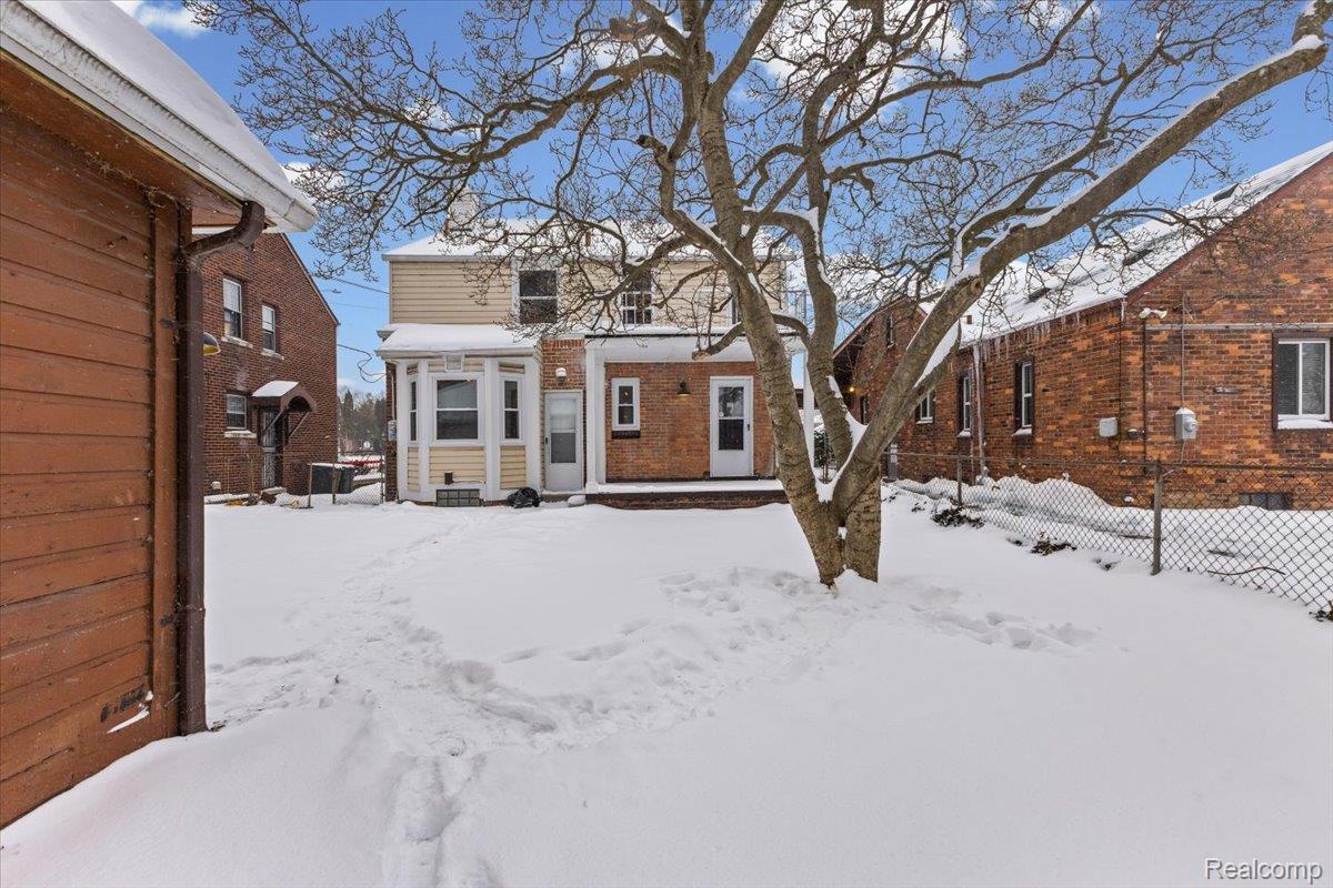12125 E Outer Drive