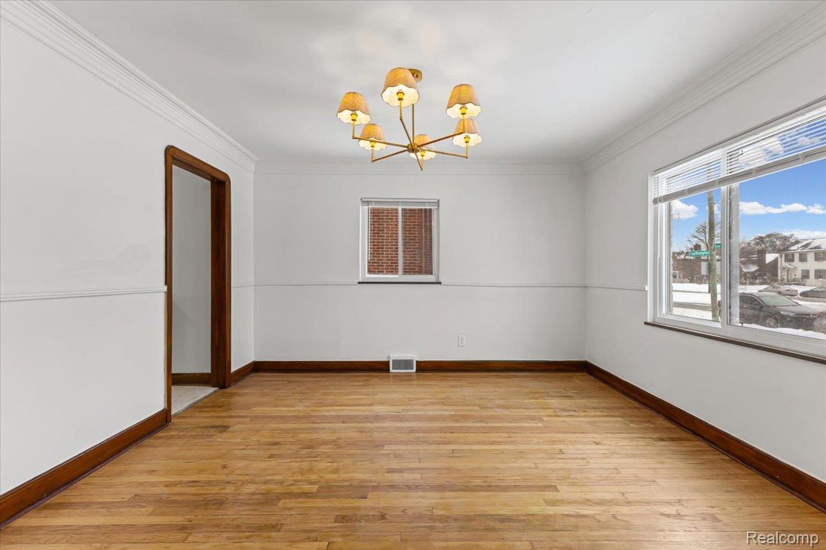 12125 E Outer Drive