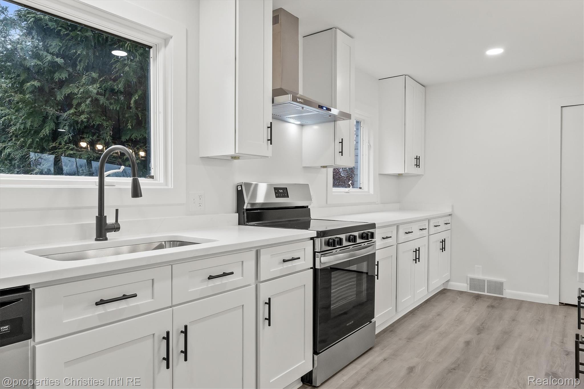 33355 Slocum Drive