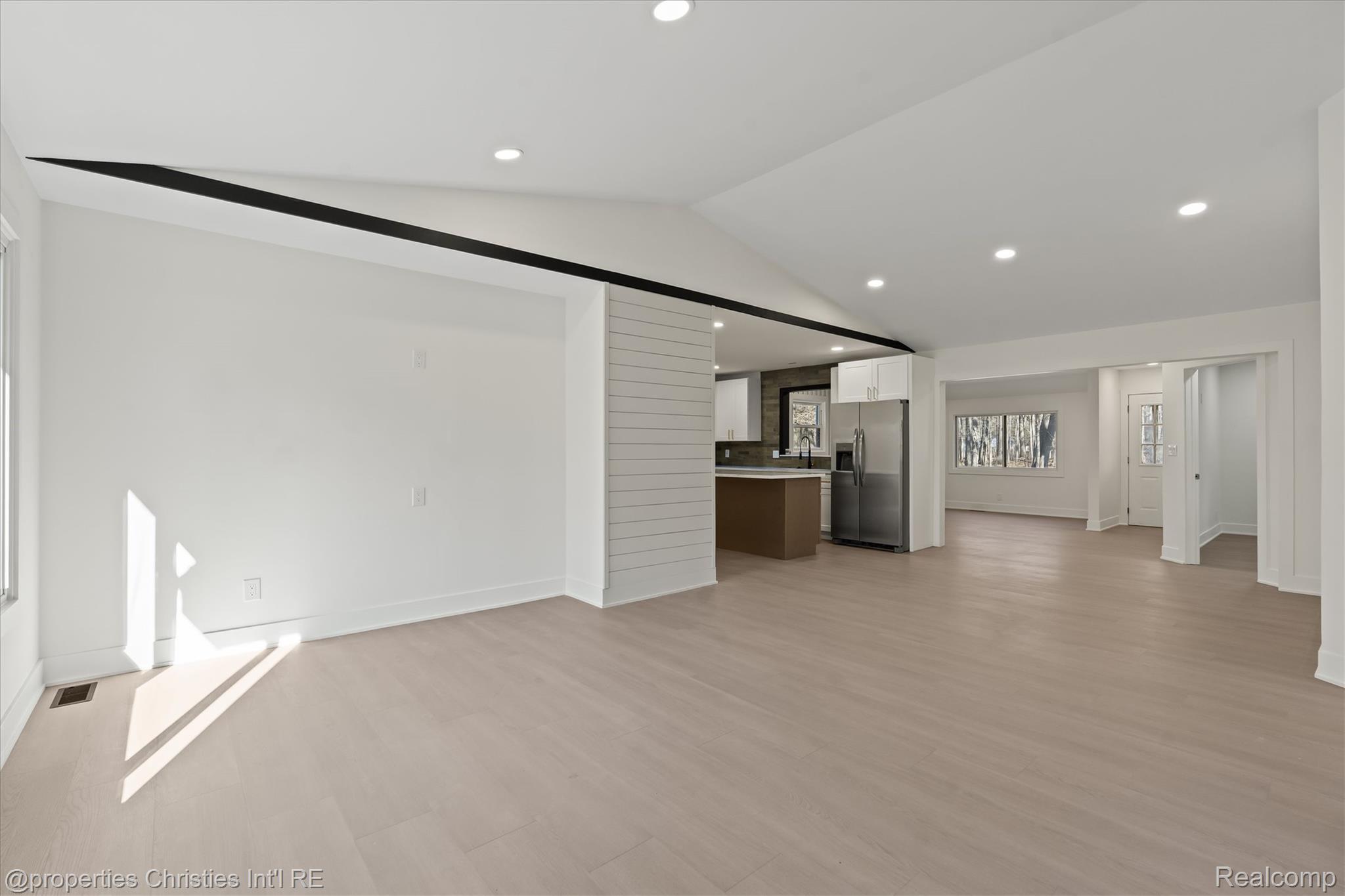 38590 Superior Street