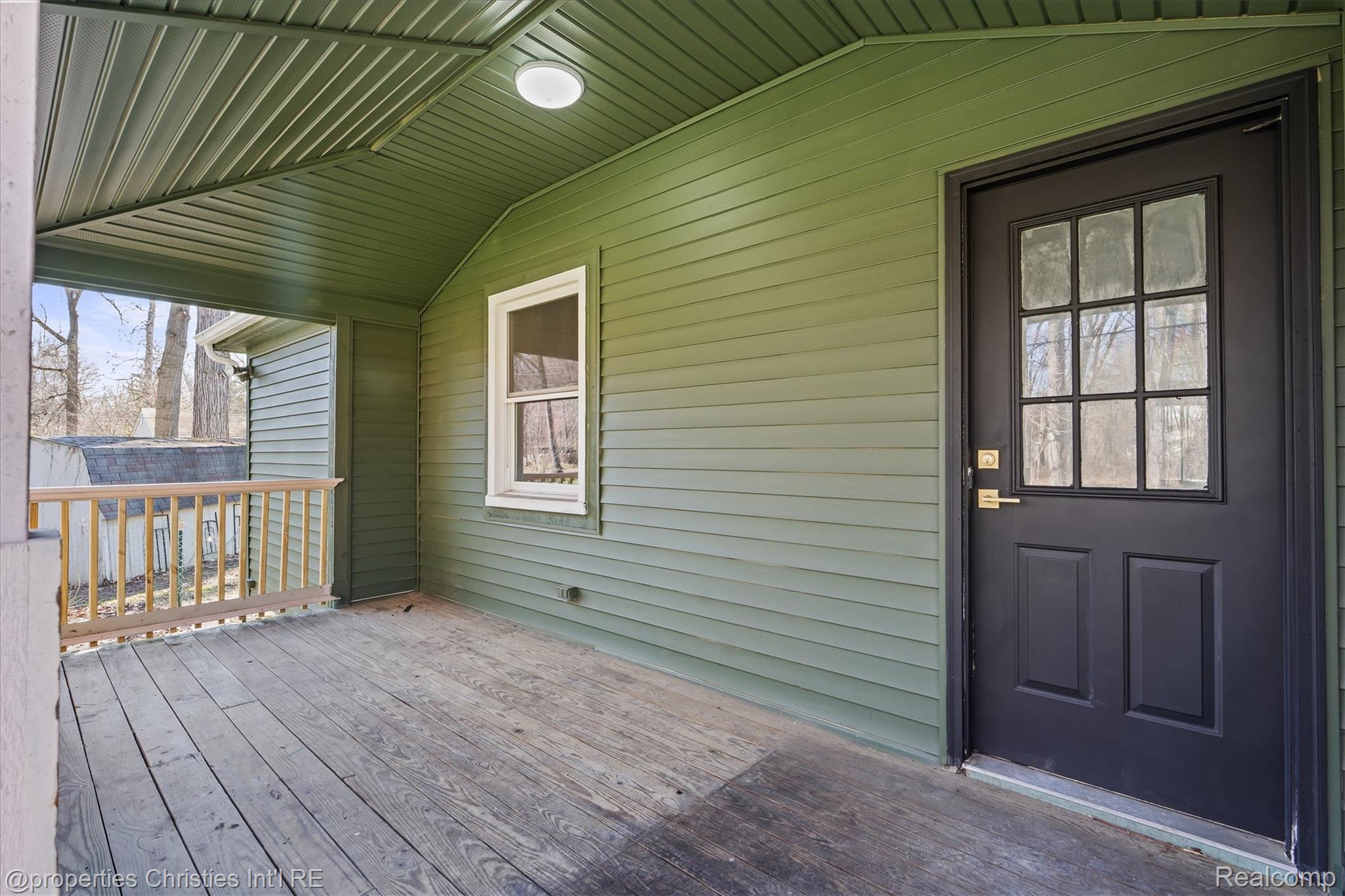 38590 Superior Street