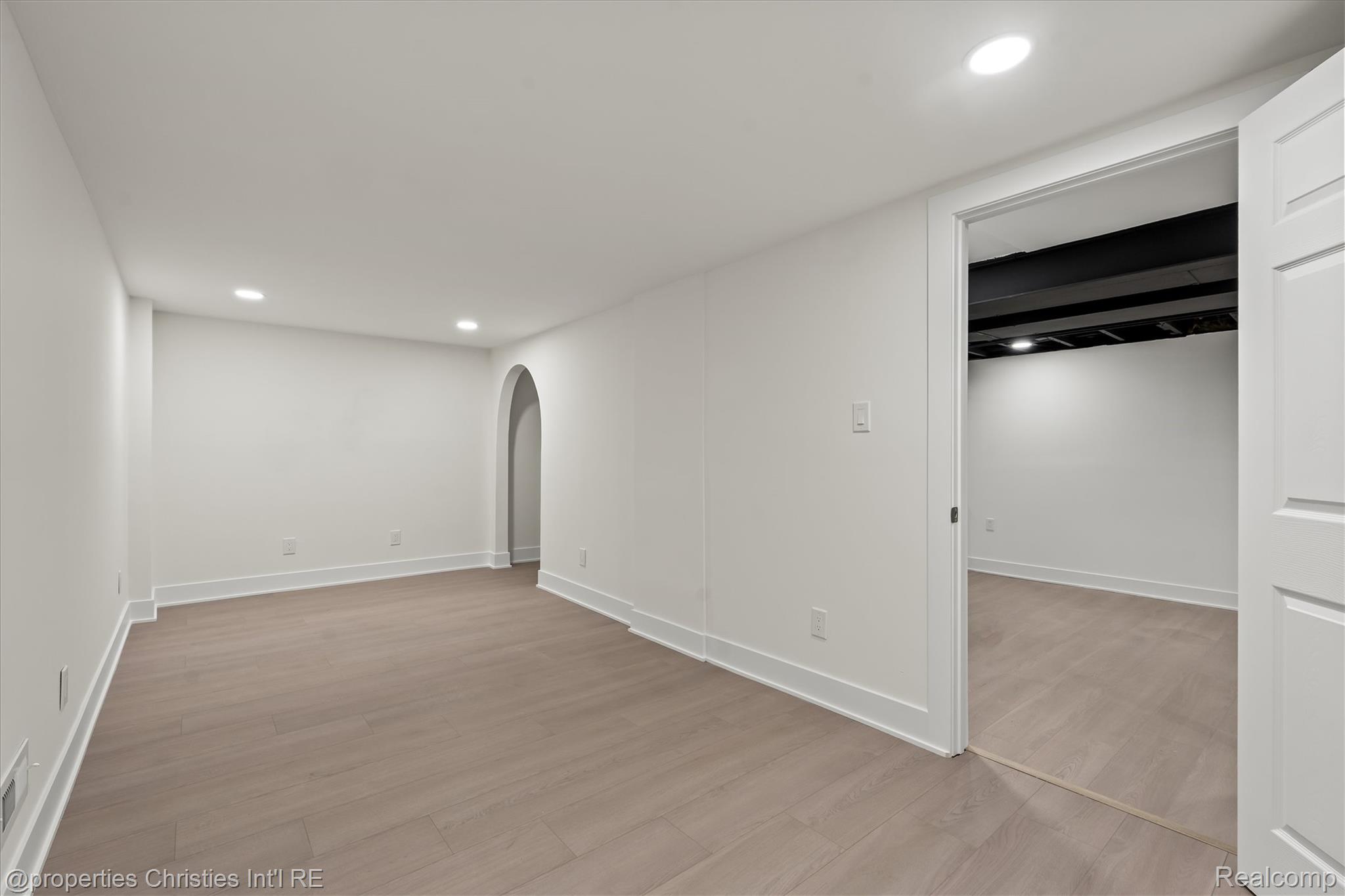 38590 Superior Street