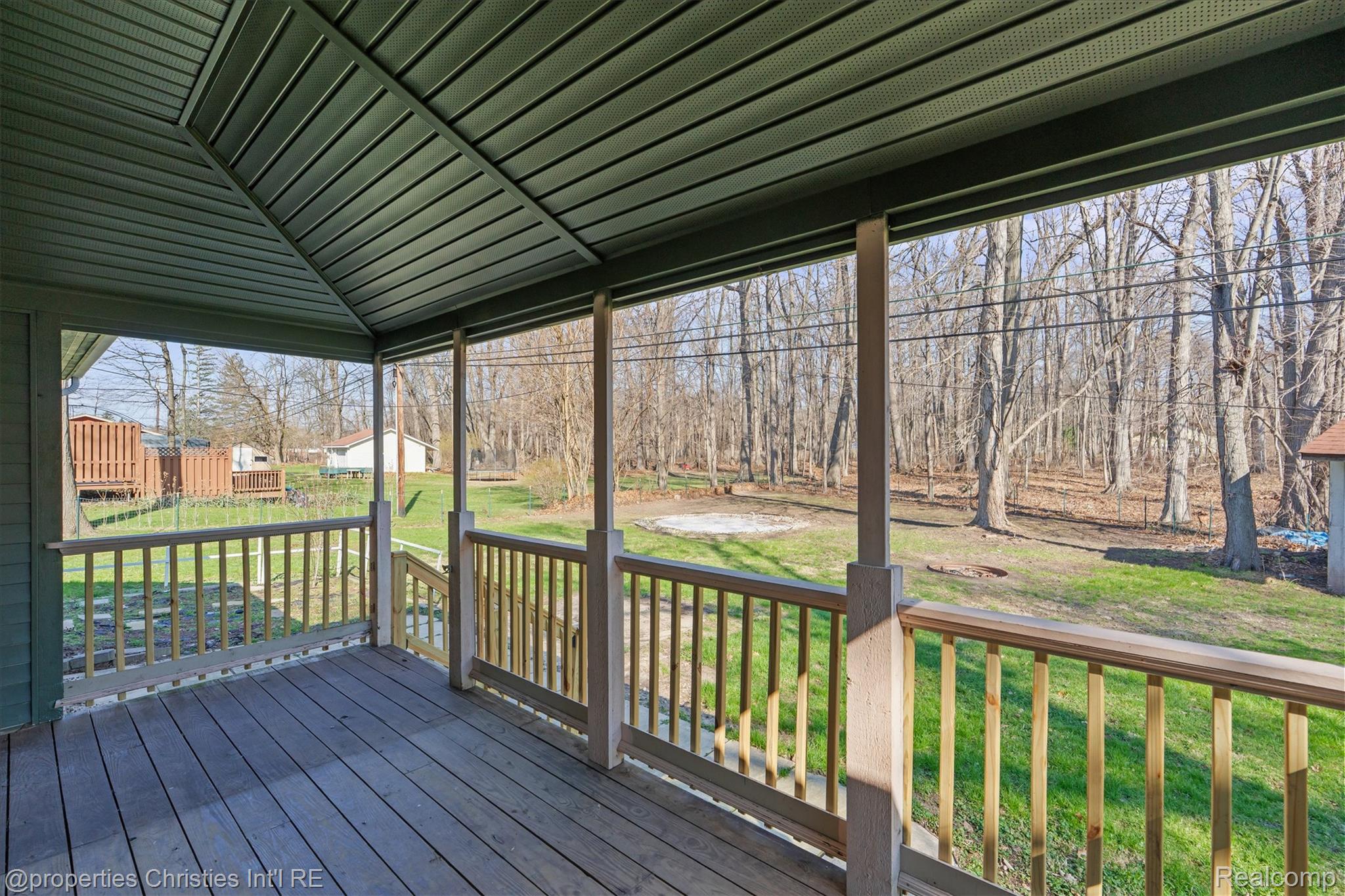 38590 Superior Street