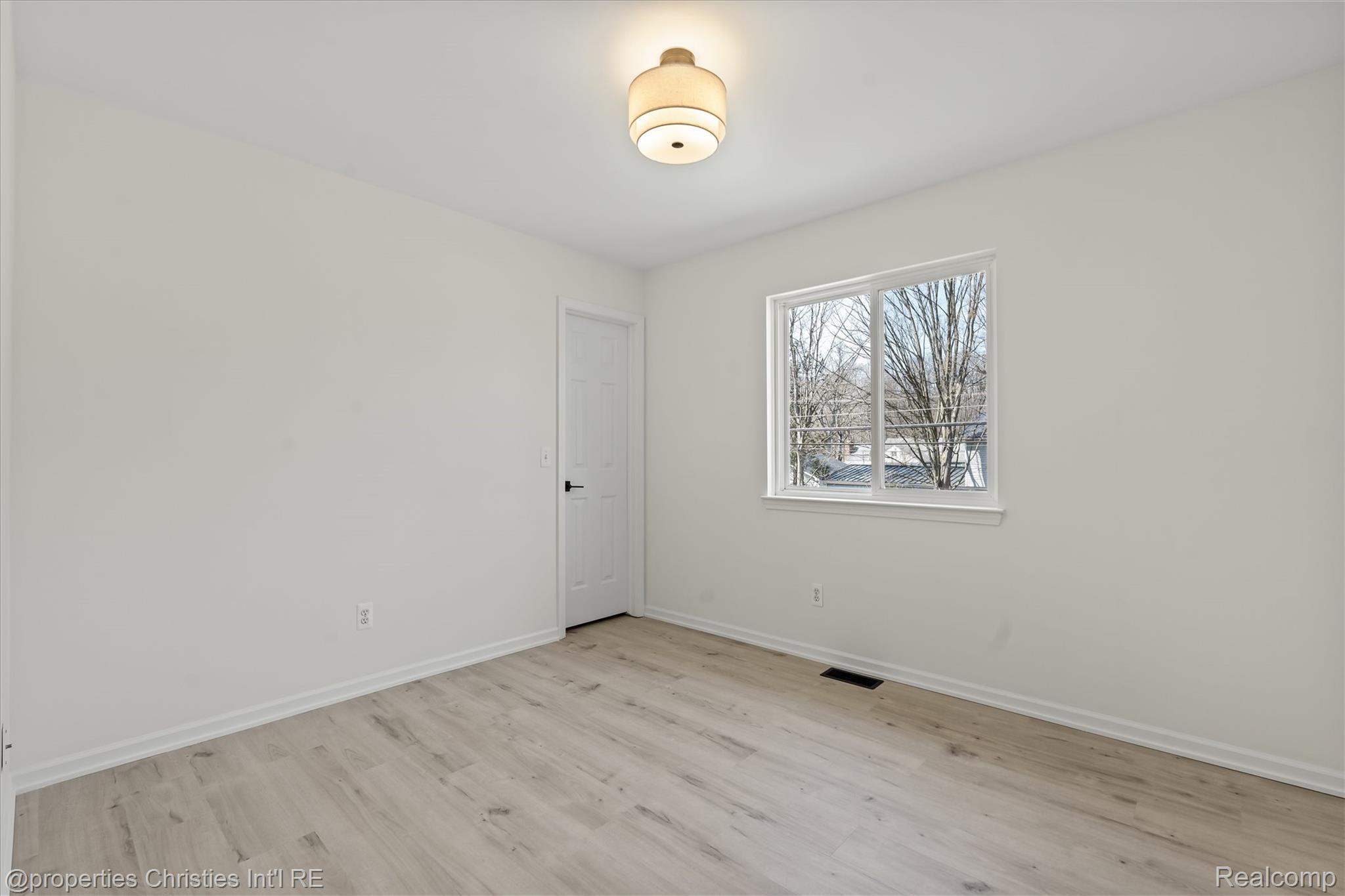 3070 Twinleaf Street