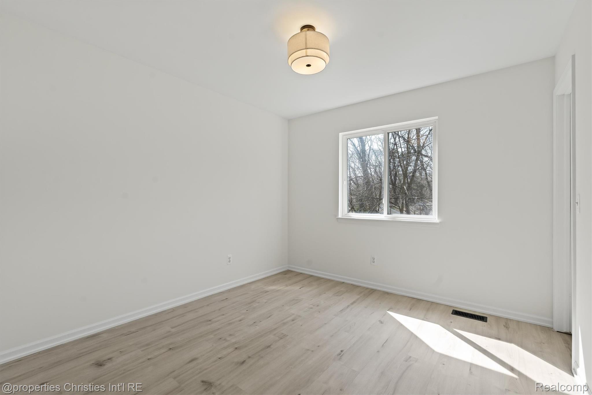 3070 Twinleaf Street