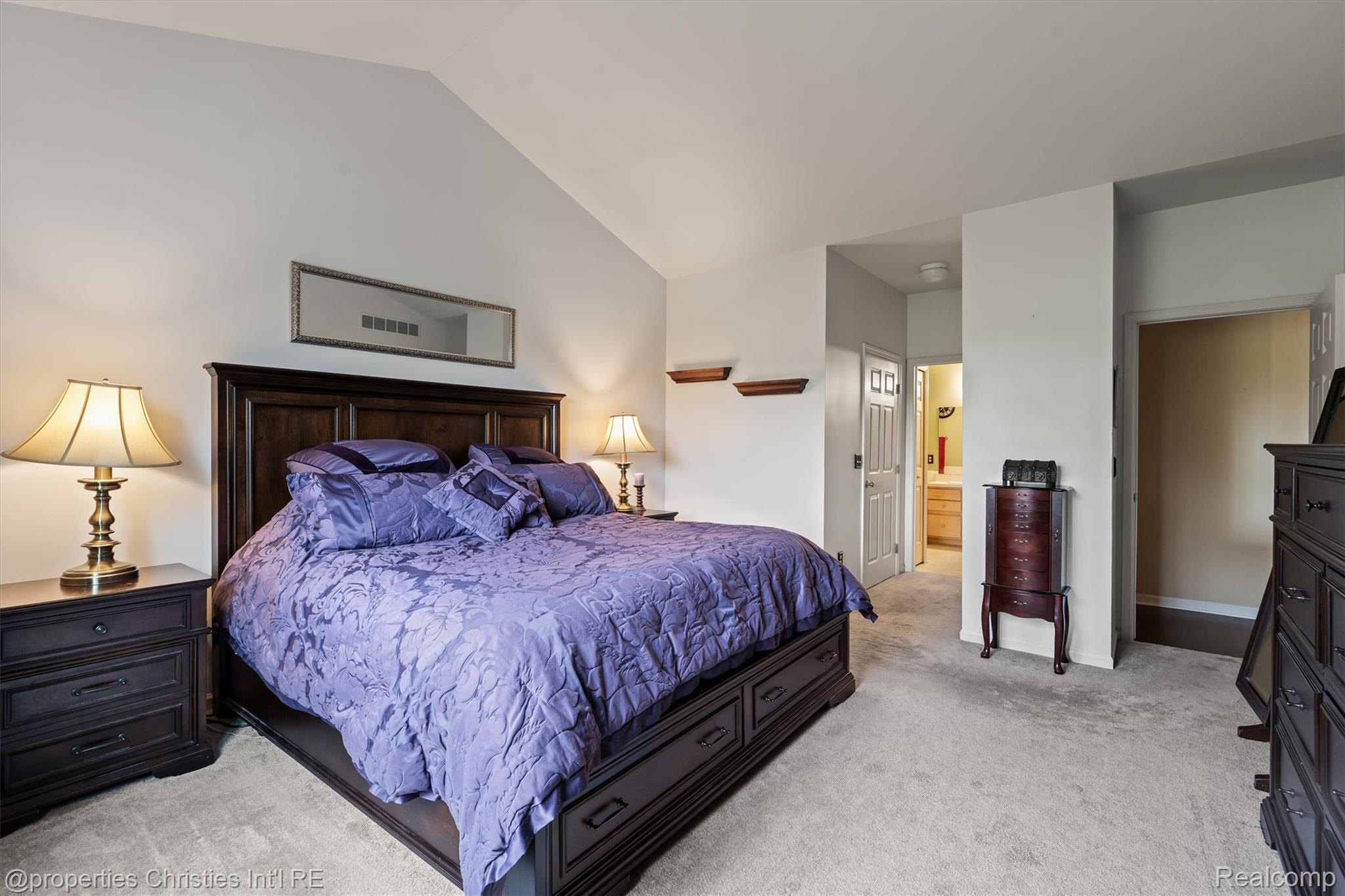 1805 Lincoln Drive