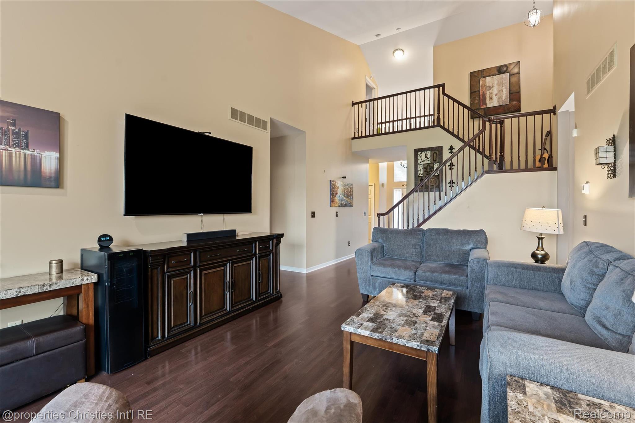 1805 Lincoln Drive