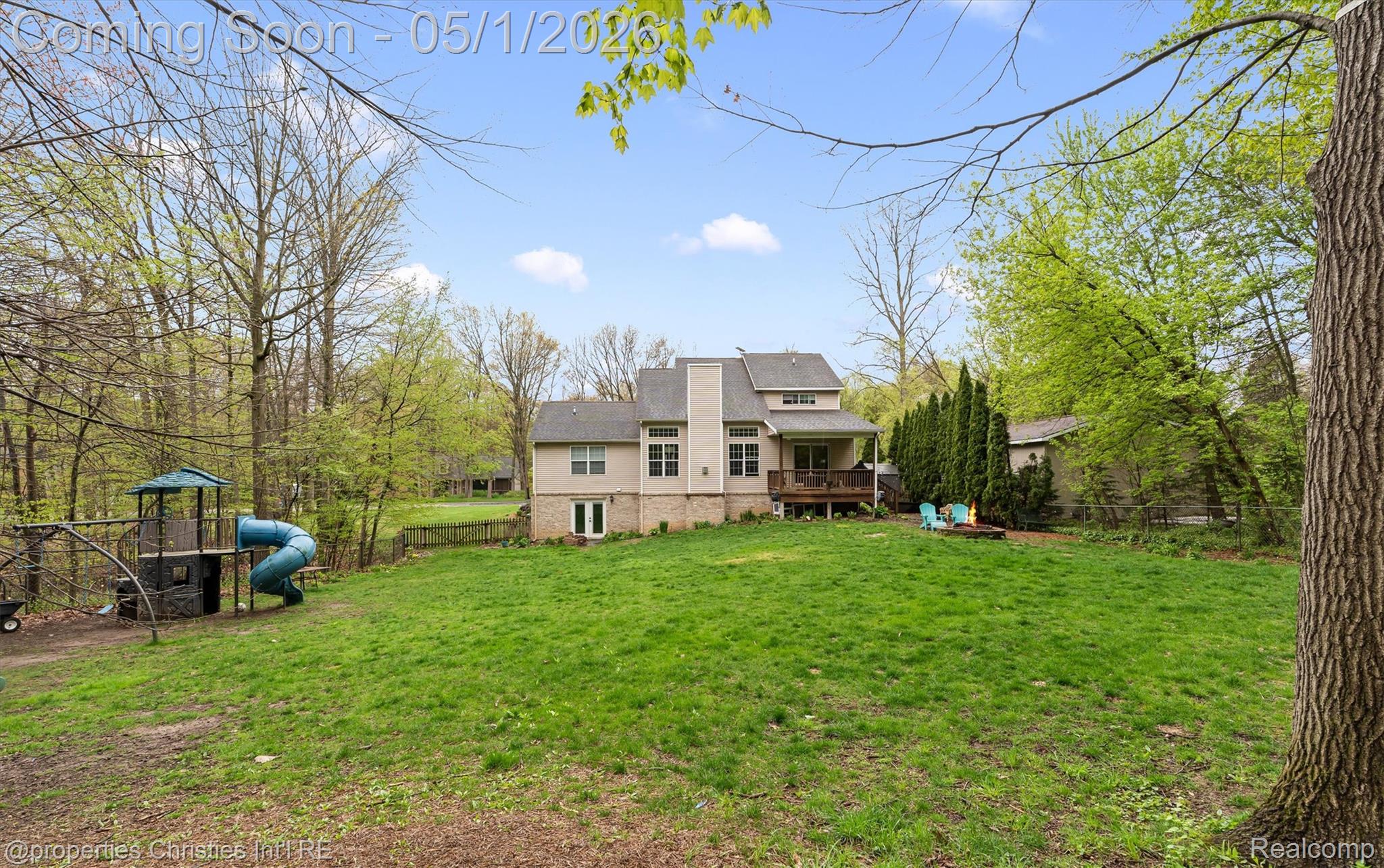 5720 Deerwood