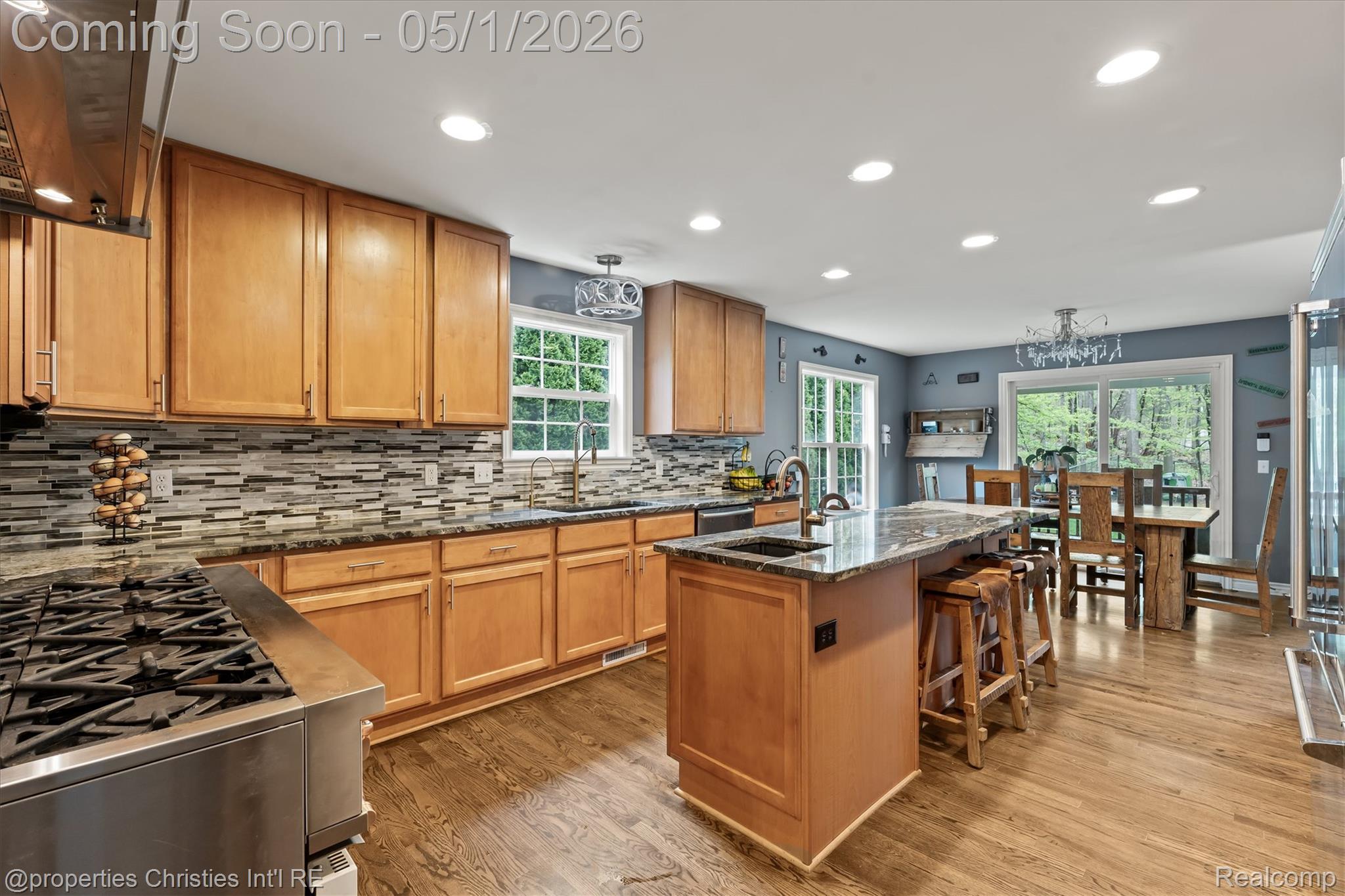 5720 Deerwood