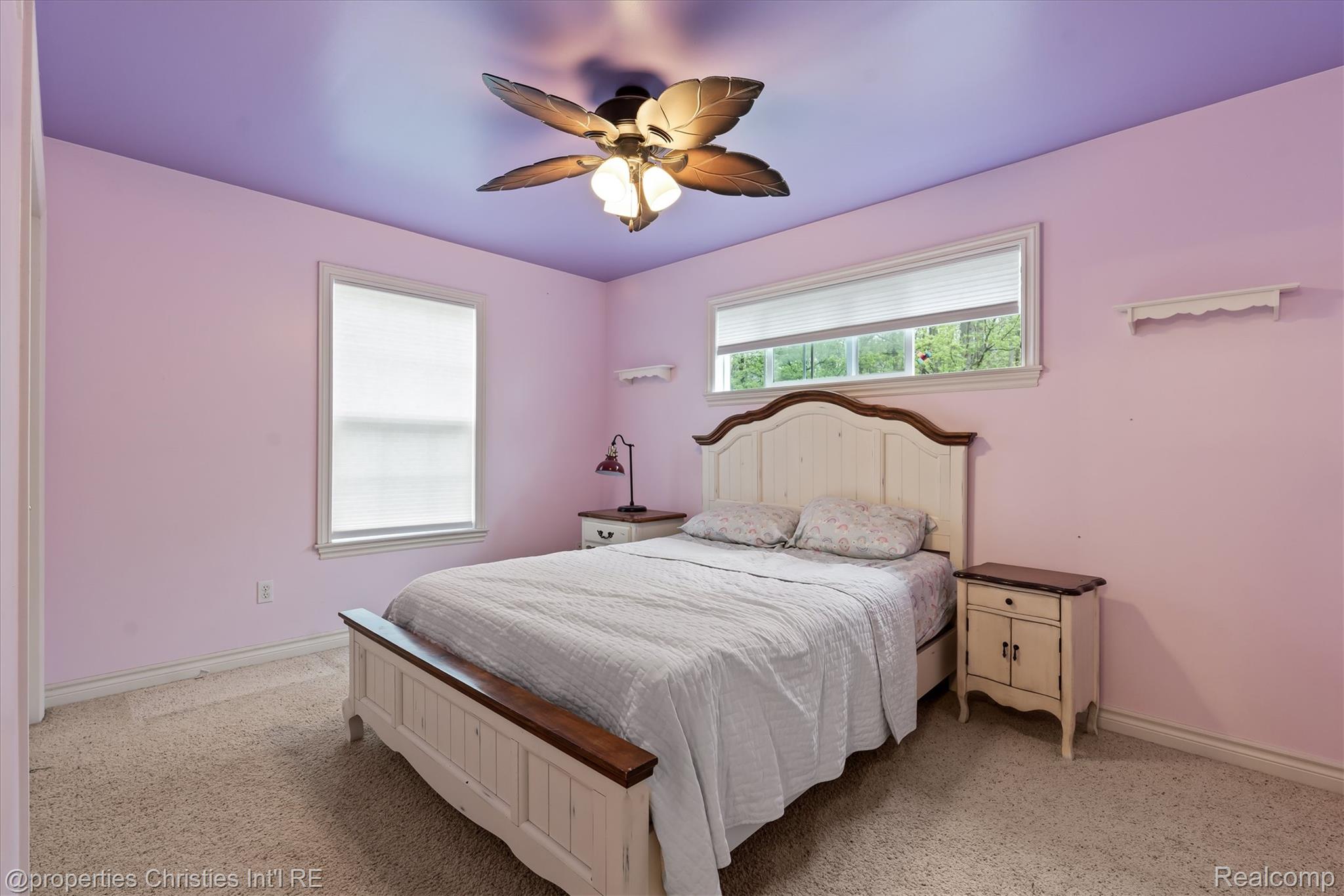 5720 Deerwood