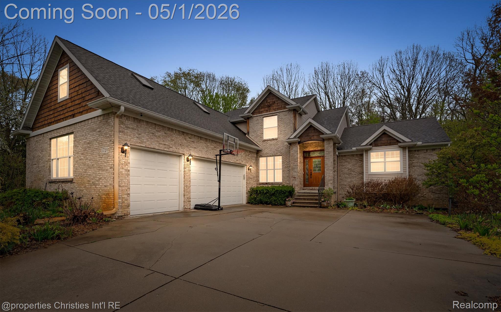 5720 Deerwood