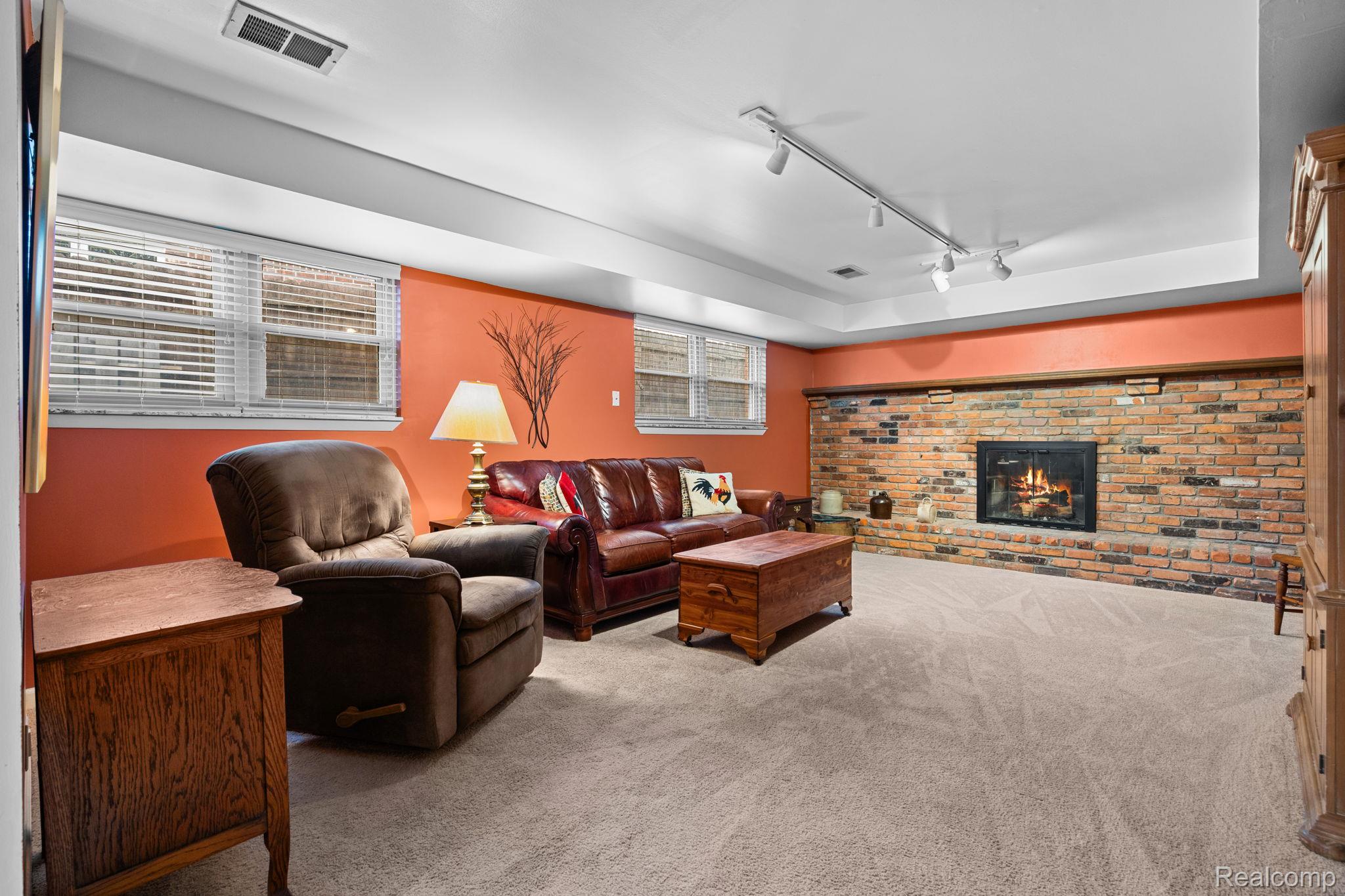 44089 Harsdale Drive