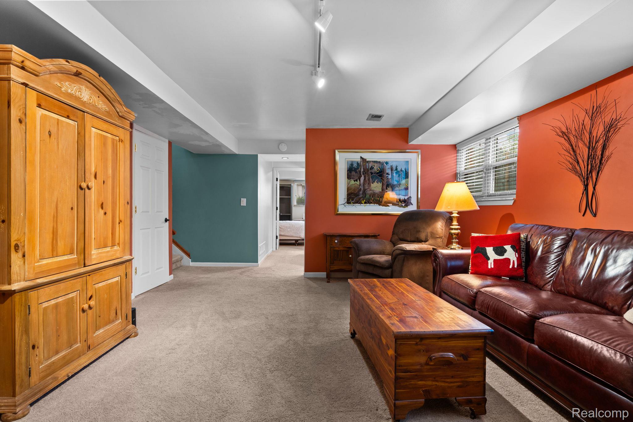 44089 Harsdale Drive