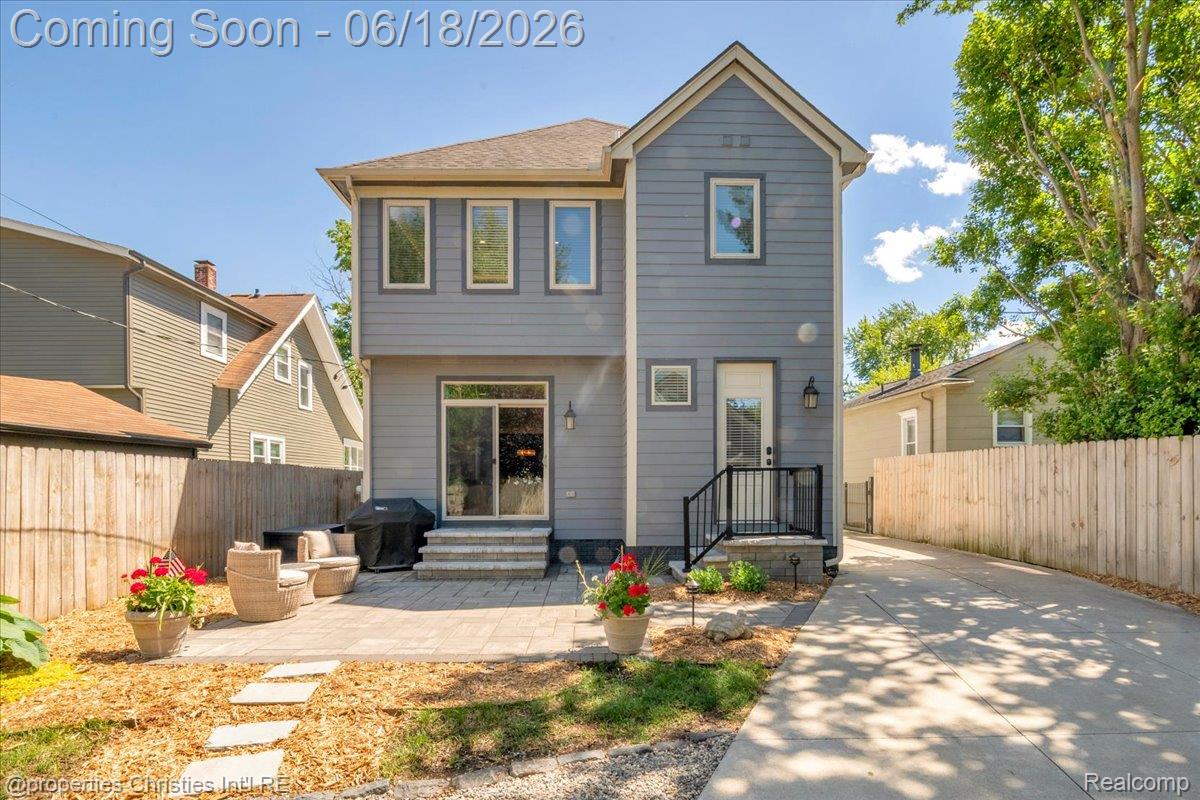 1363 Humphrey Avenue