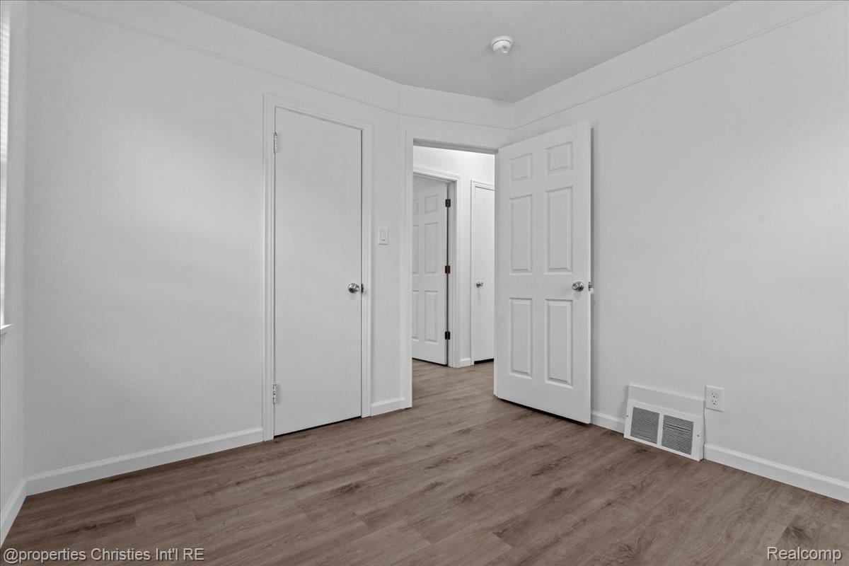 15867 Leona Drive
