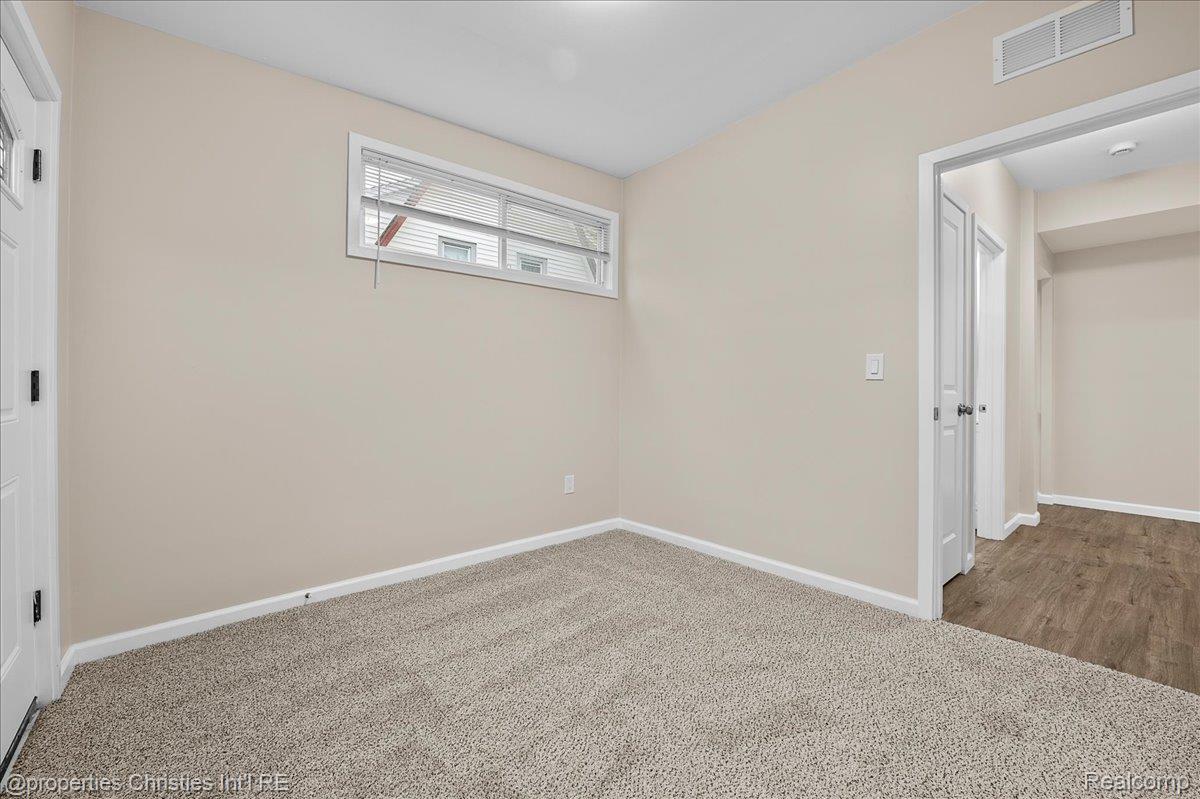 125 Alice Avenue