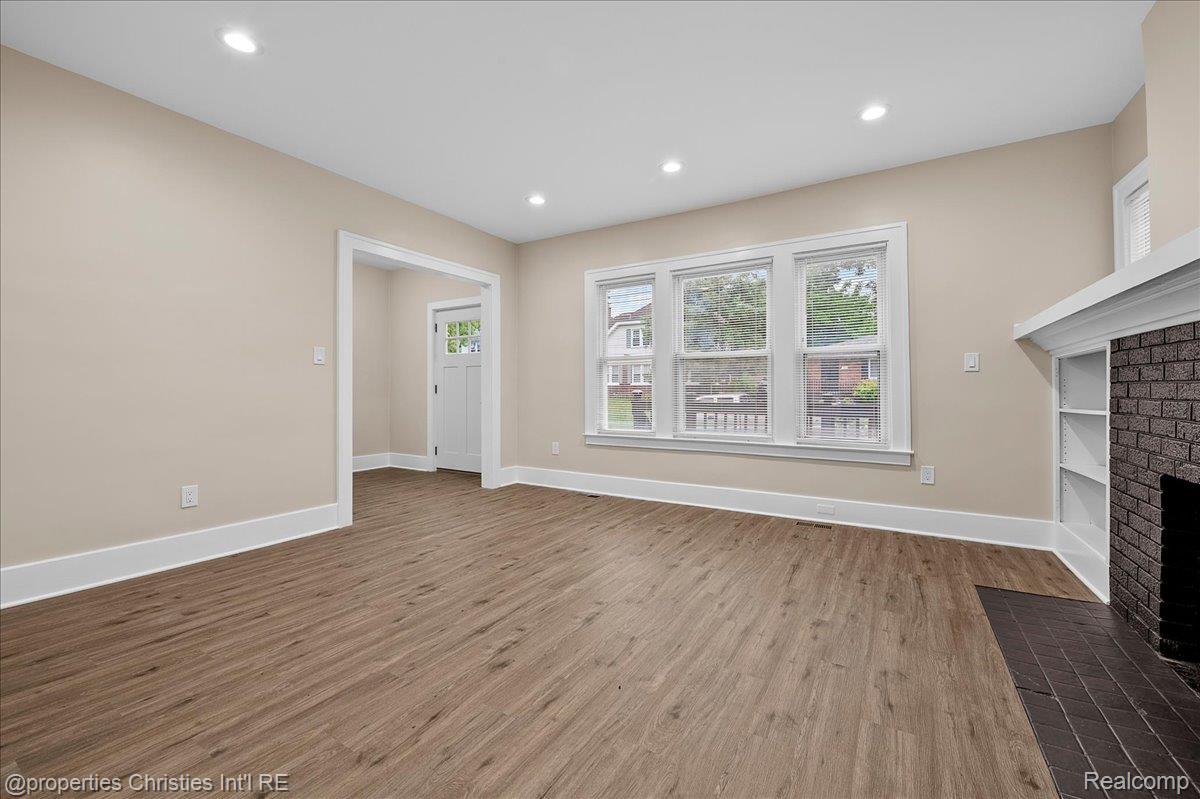 125 Alice Avenue