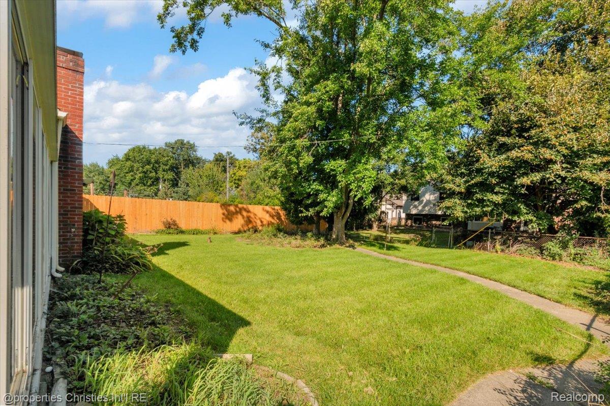 18035 Fairwood Drive