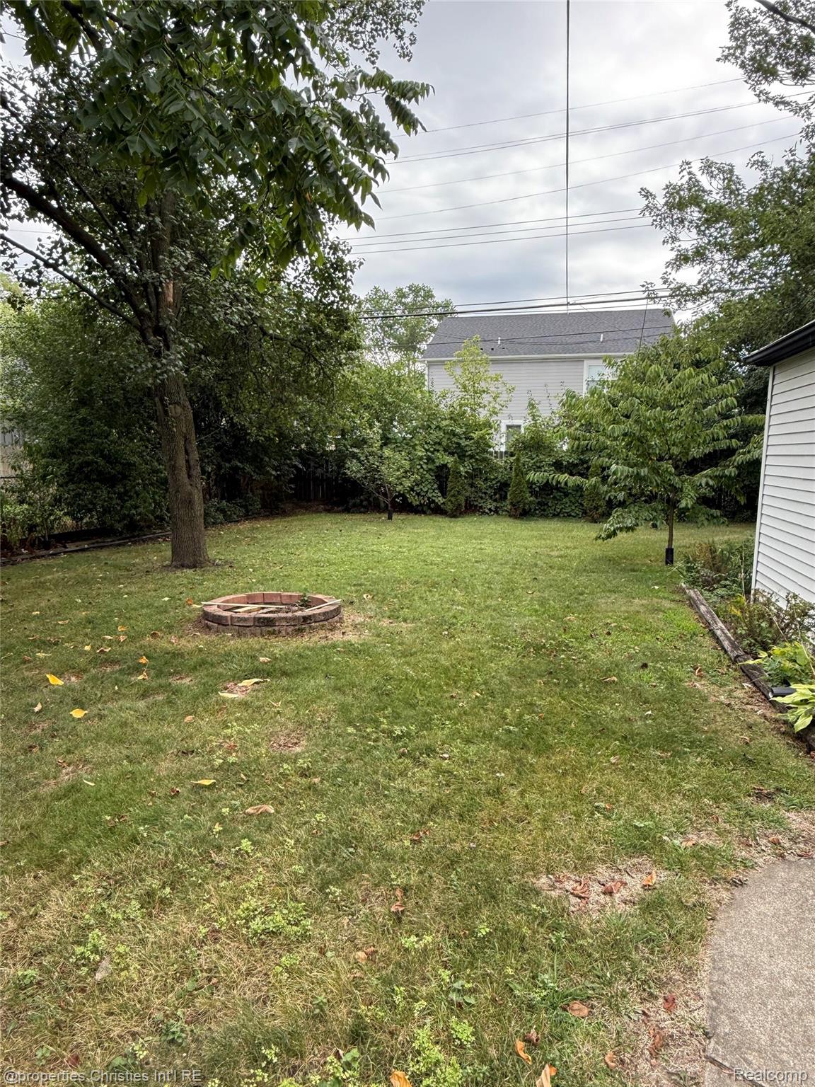 4003 Elmhurst AVE