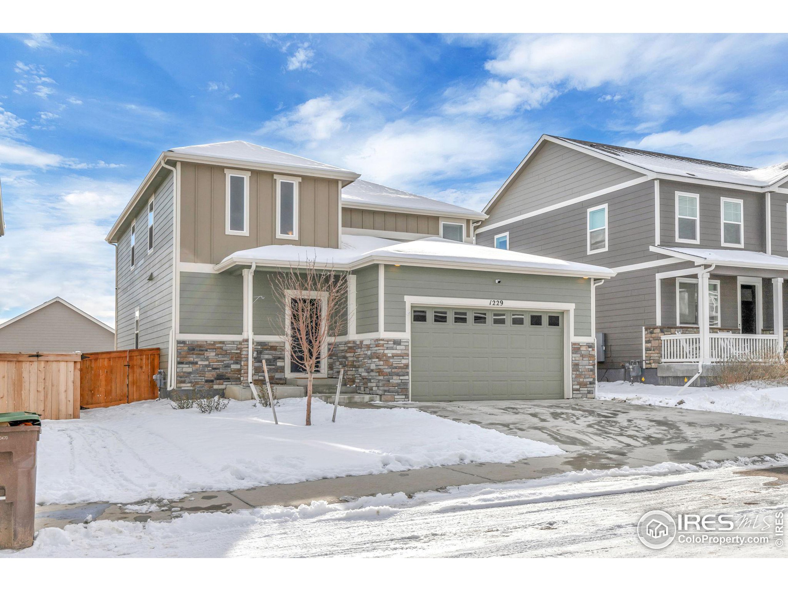 1229 Lily Mountain Rd