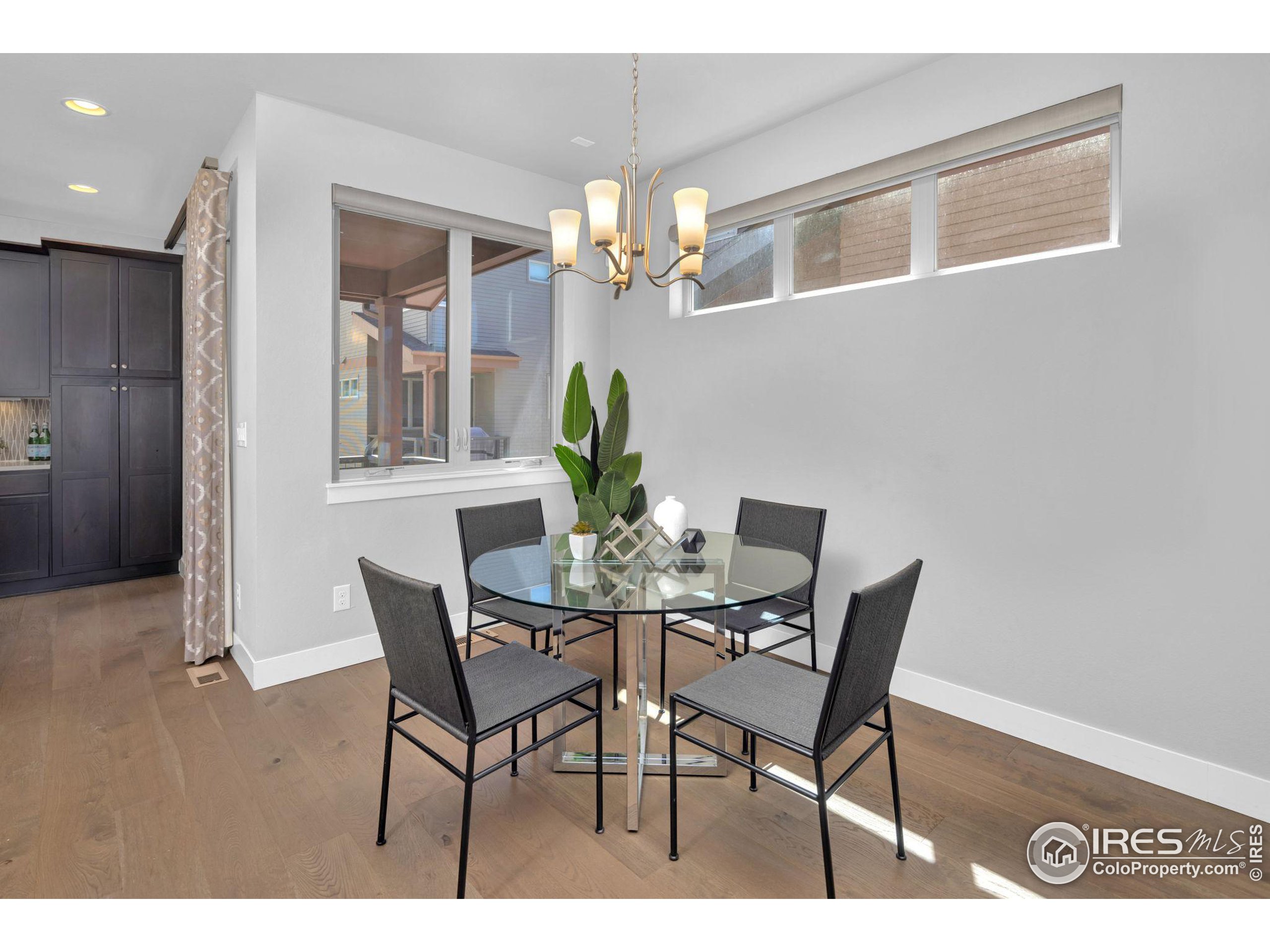 4660 W 50th Pl