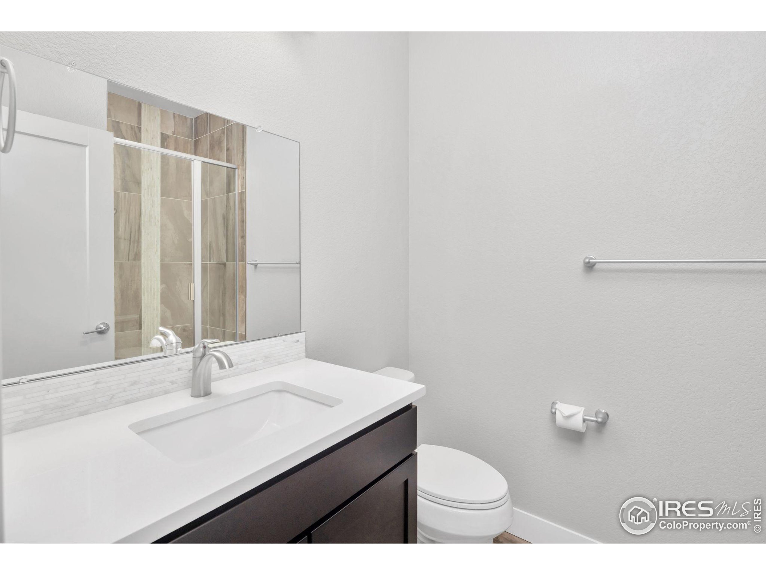 4660 W 50th Pl