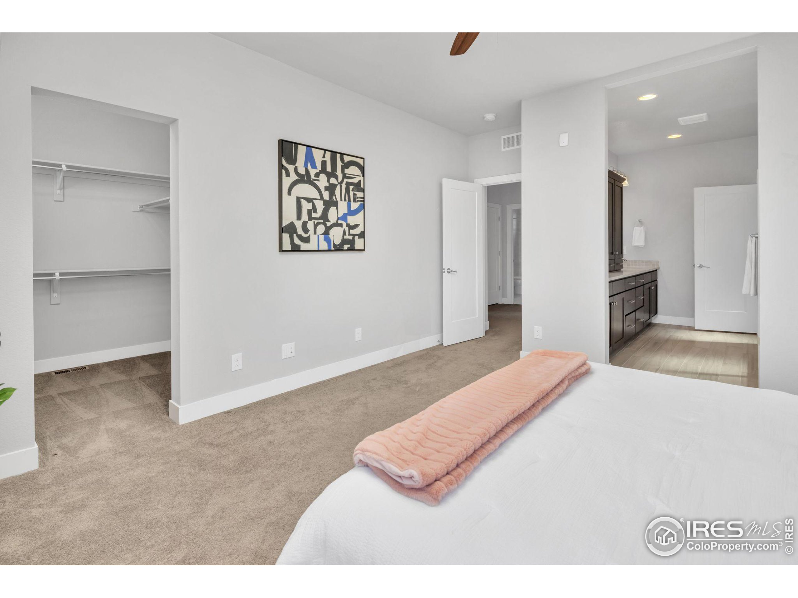 4660 W 50th Pl
