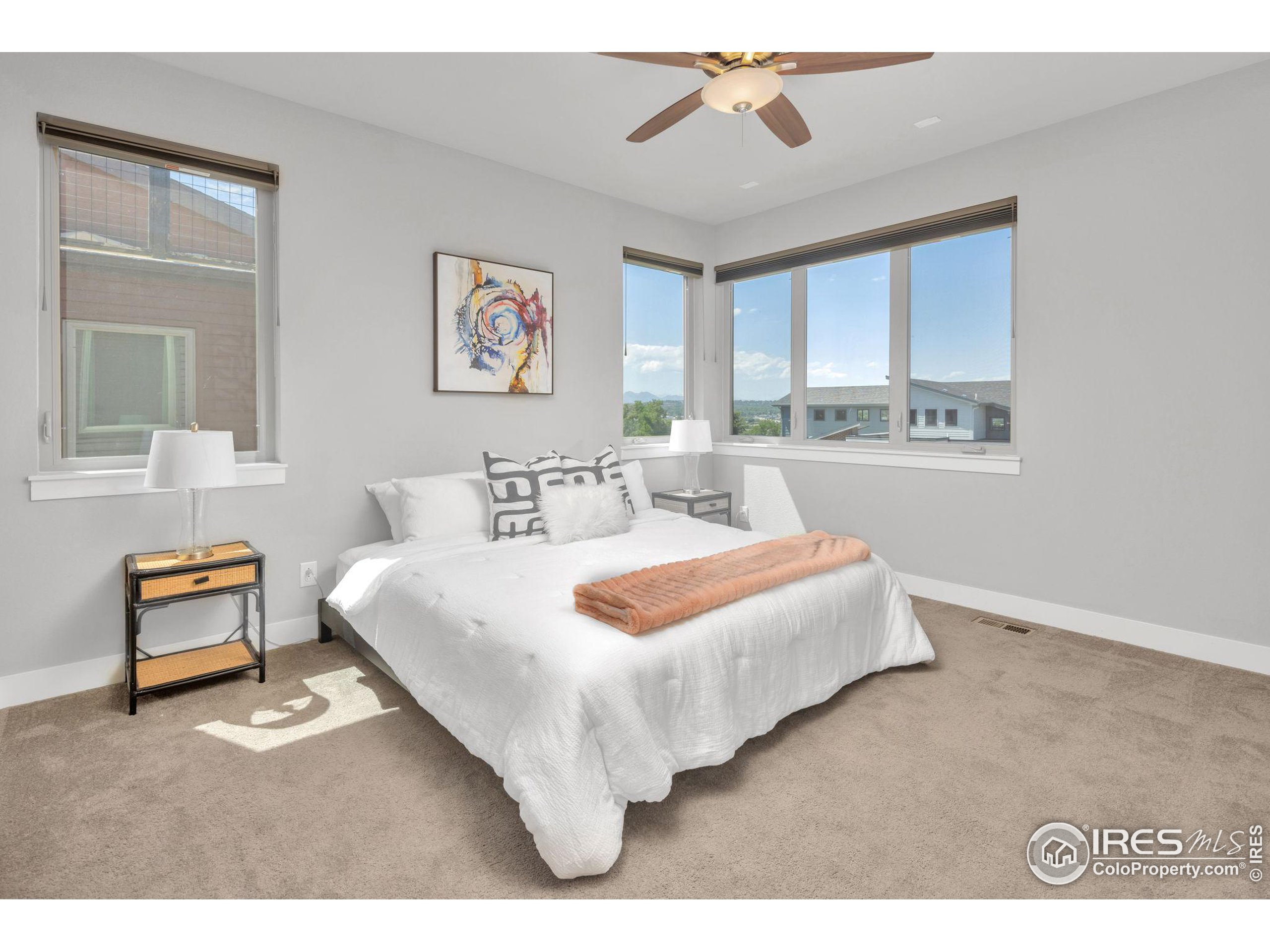 4660 W 50th Pl