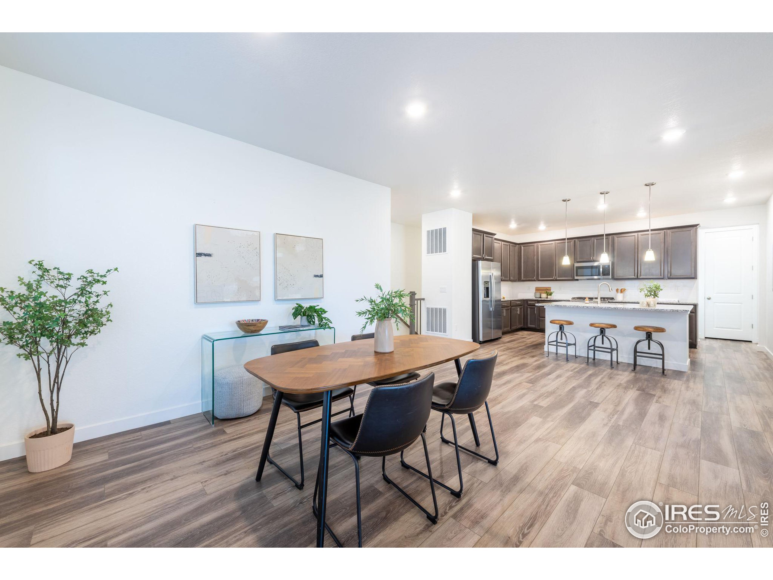 17712 Elati St