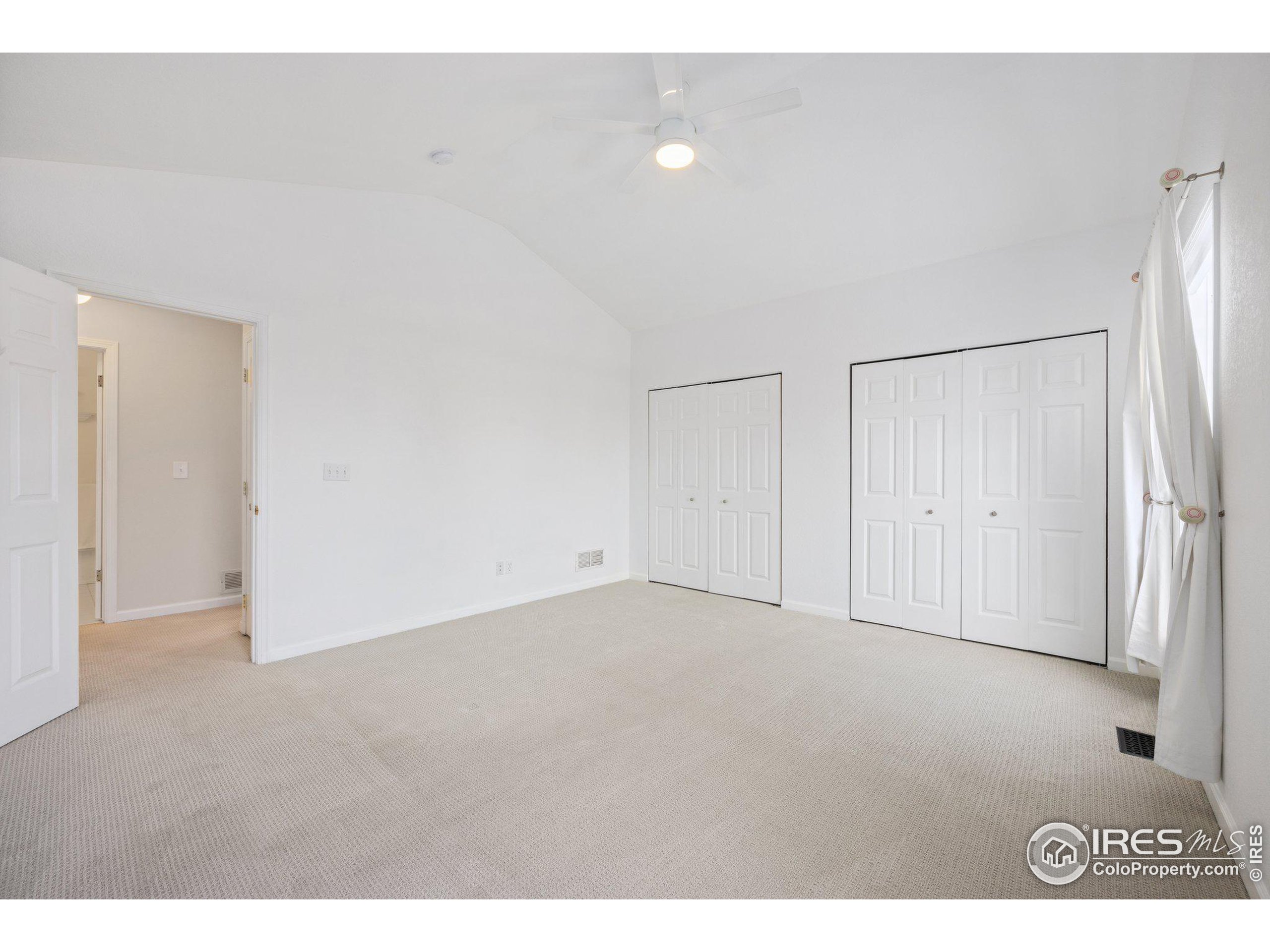 568 W Sandbar Cir