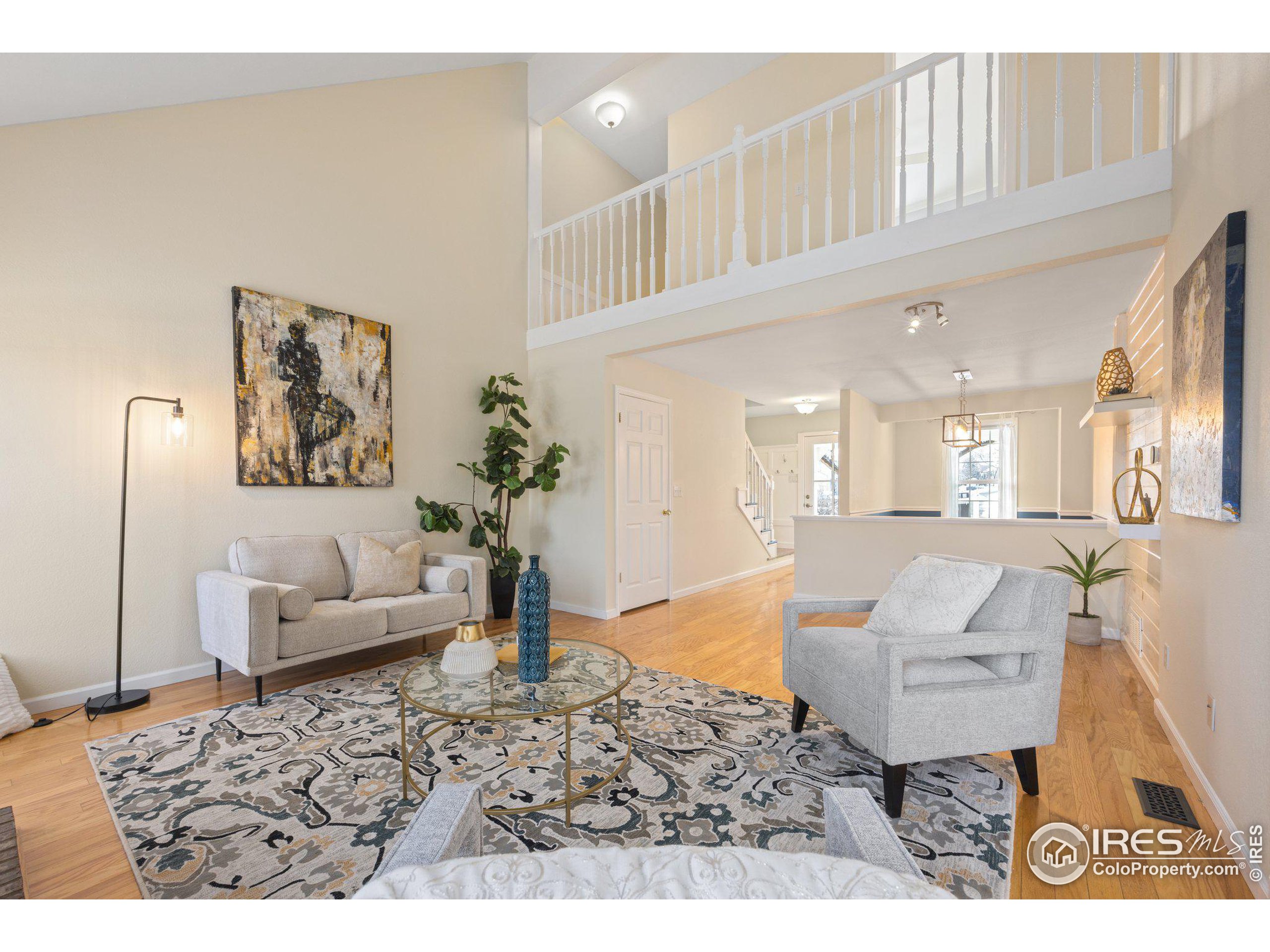 568 W Sandbar Cir