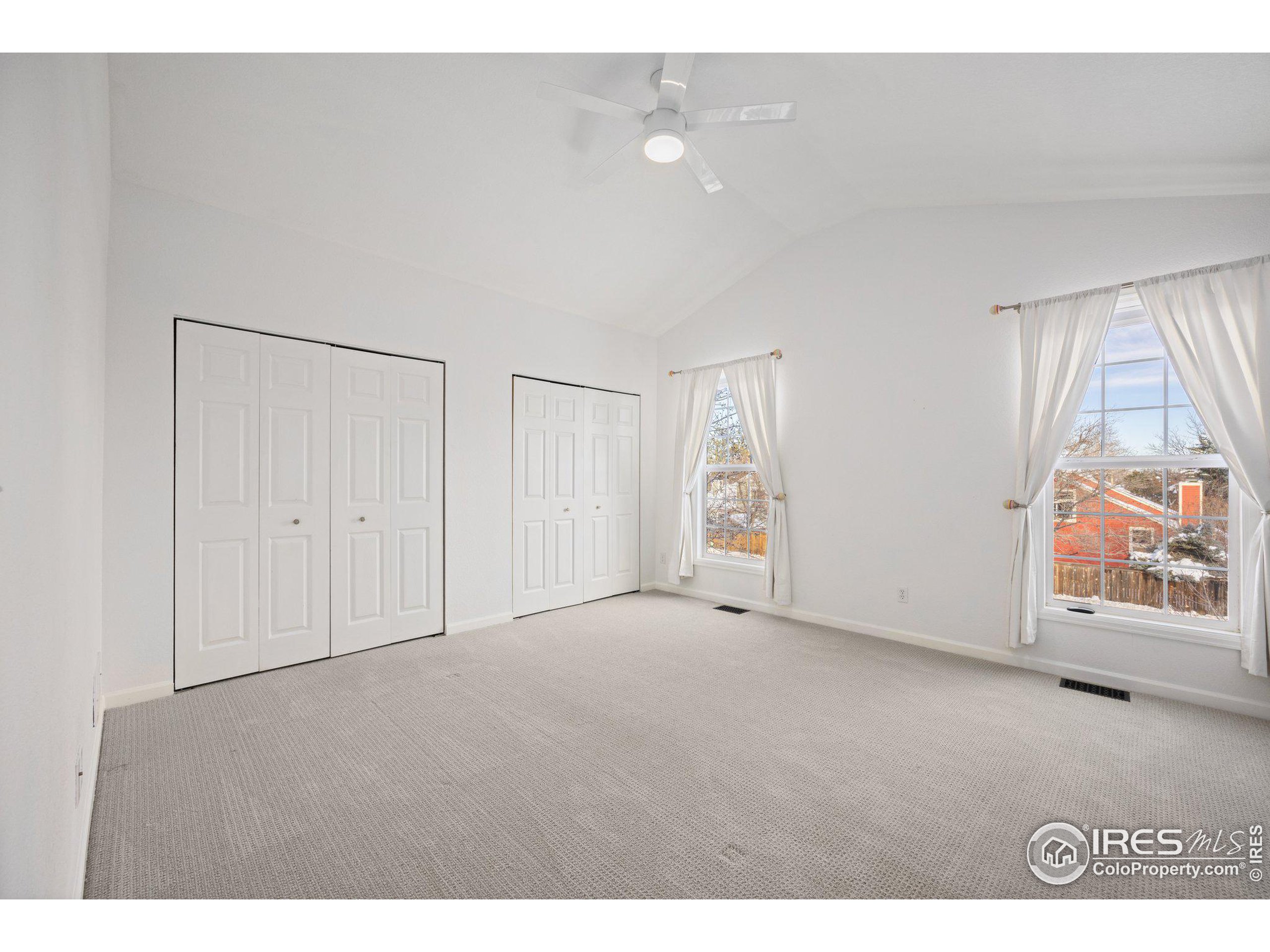 568 W Sandbar Cir