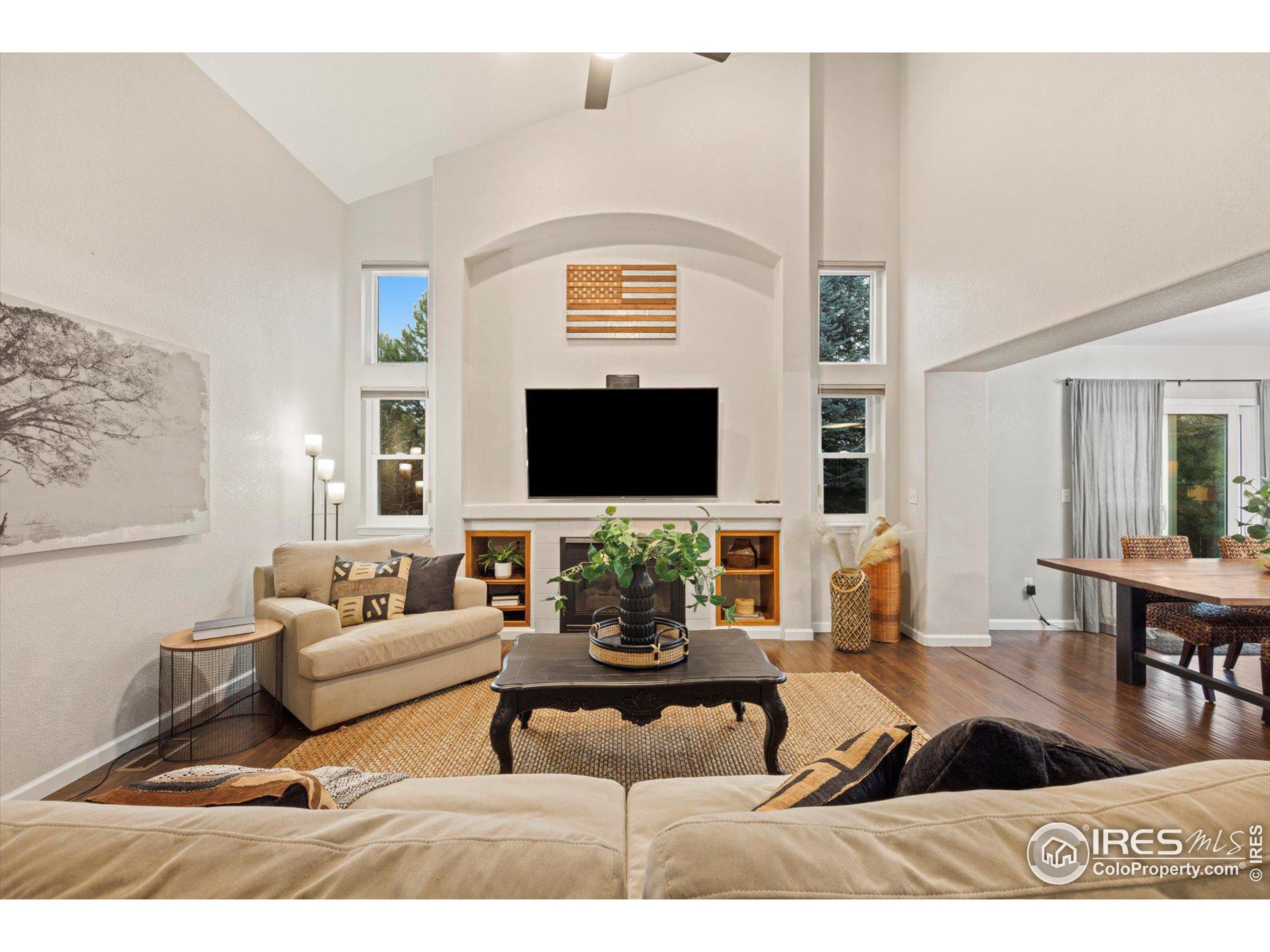 3441 Larkspur Dr
