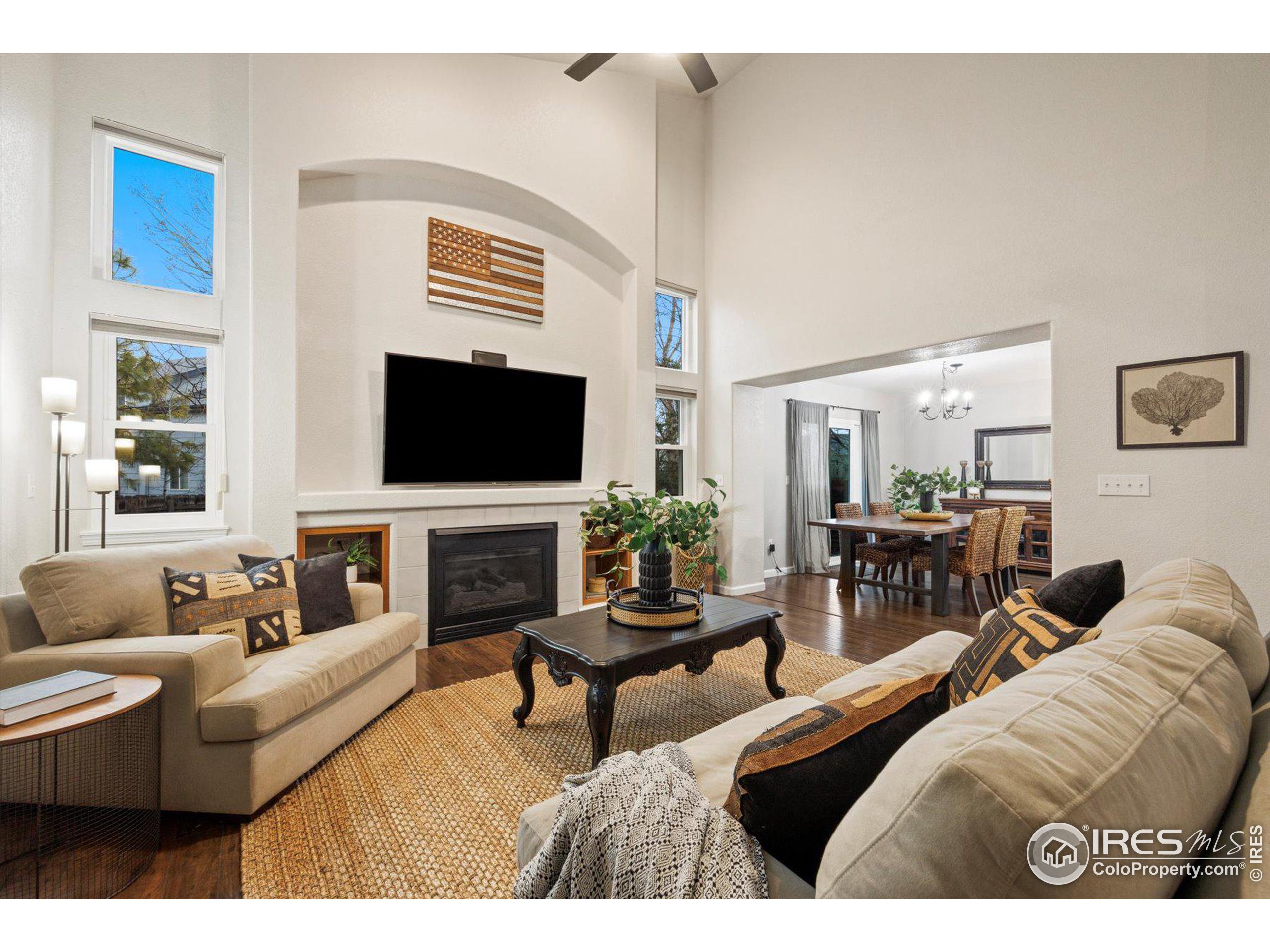 3441 Larkspur Dr