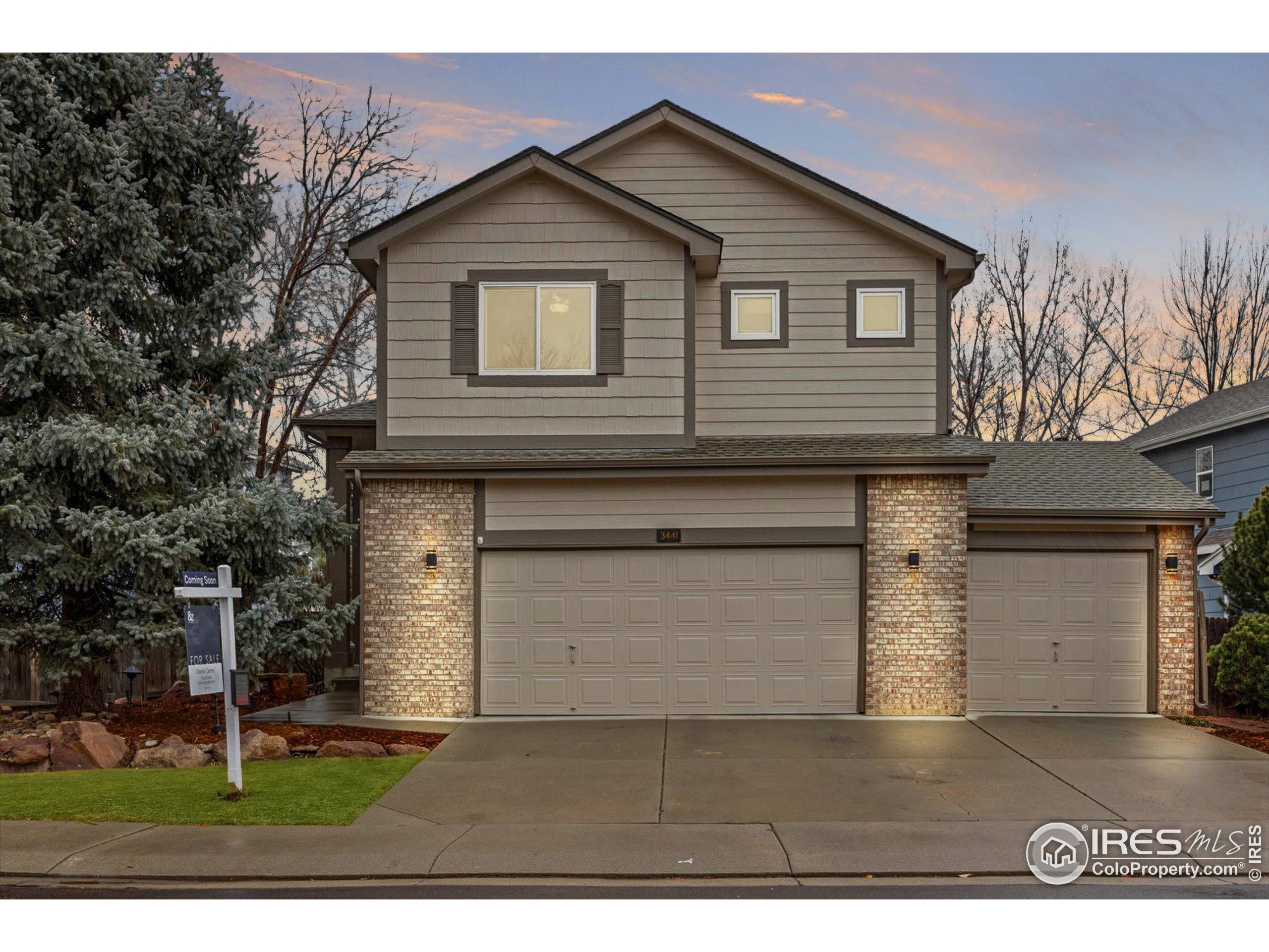 3441 Larkspur Dr
