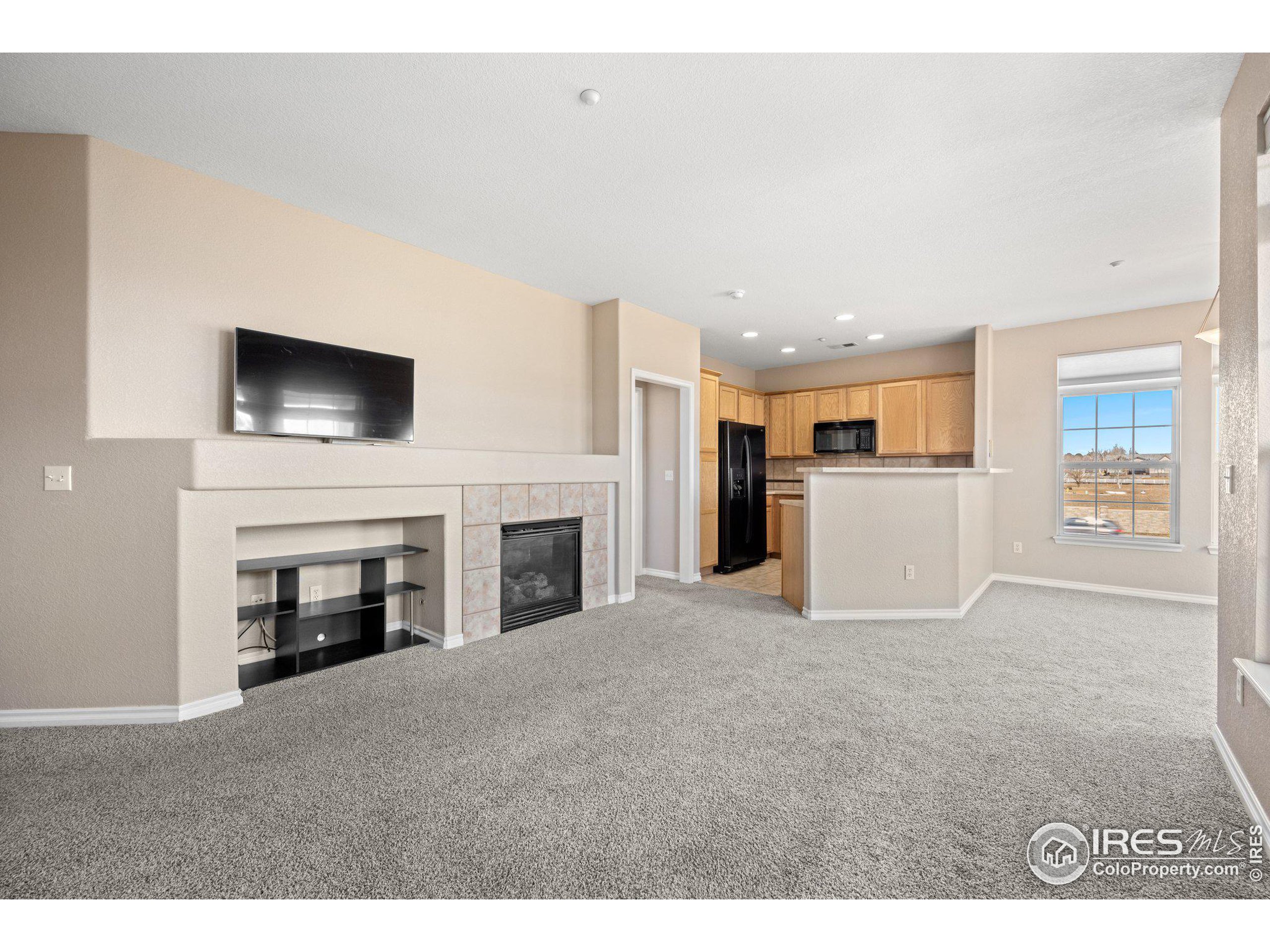 3307 Molly Ln
