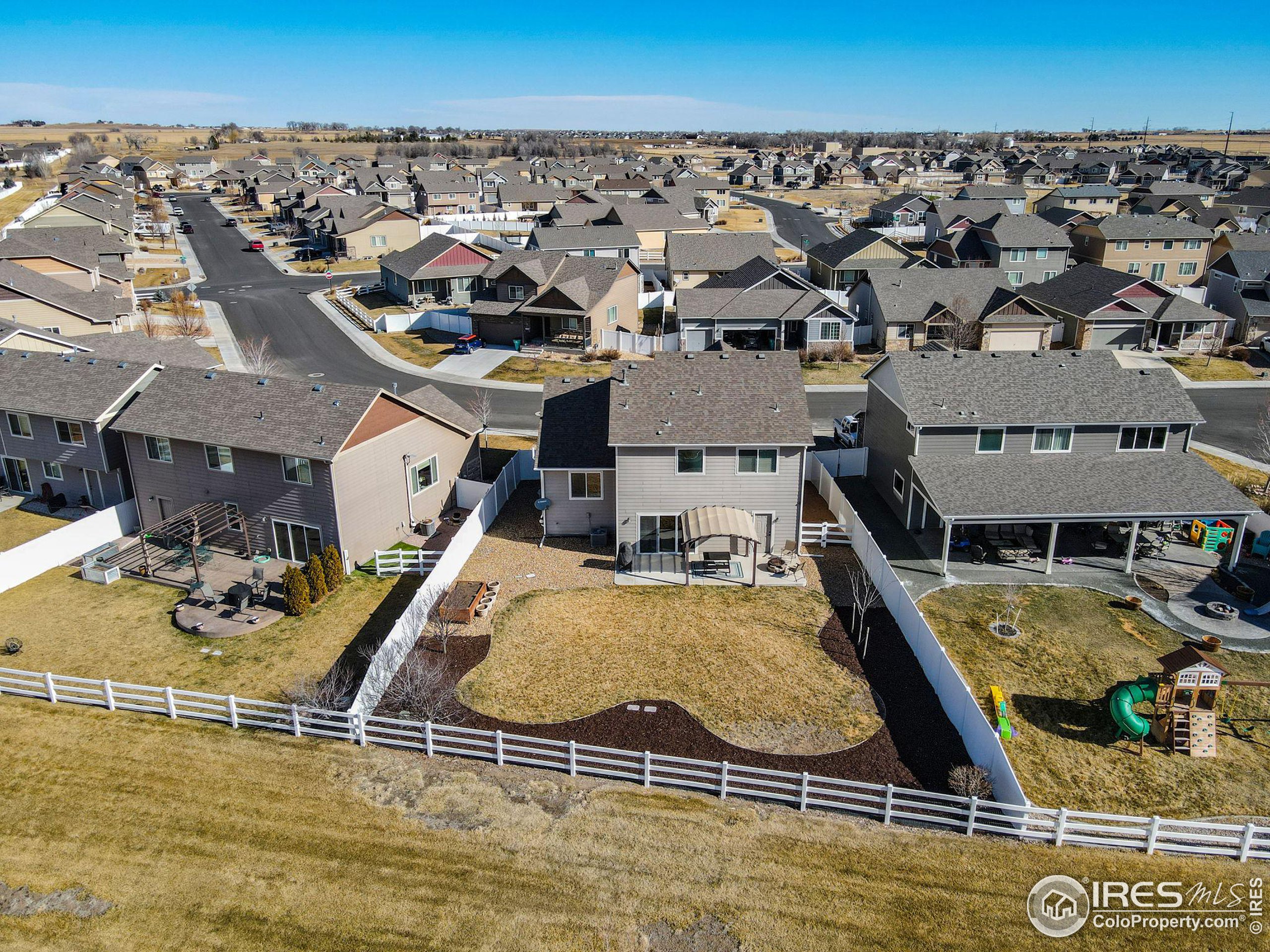262 Pinebrook Ct