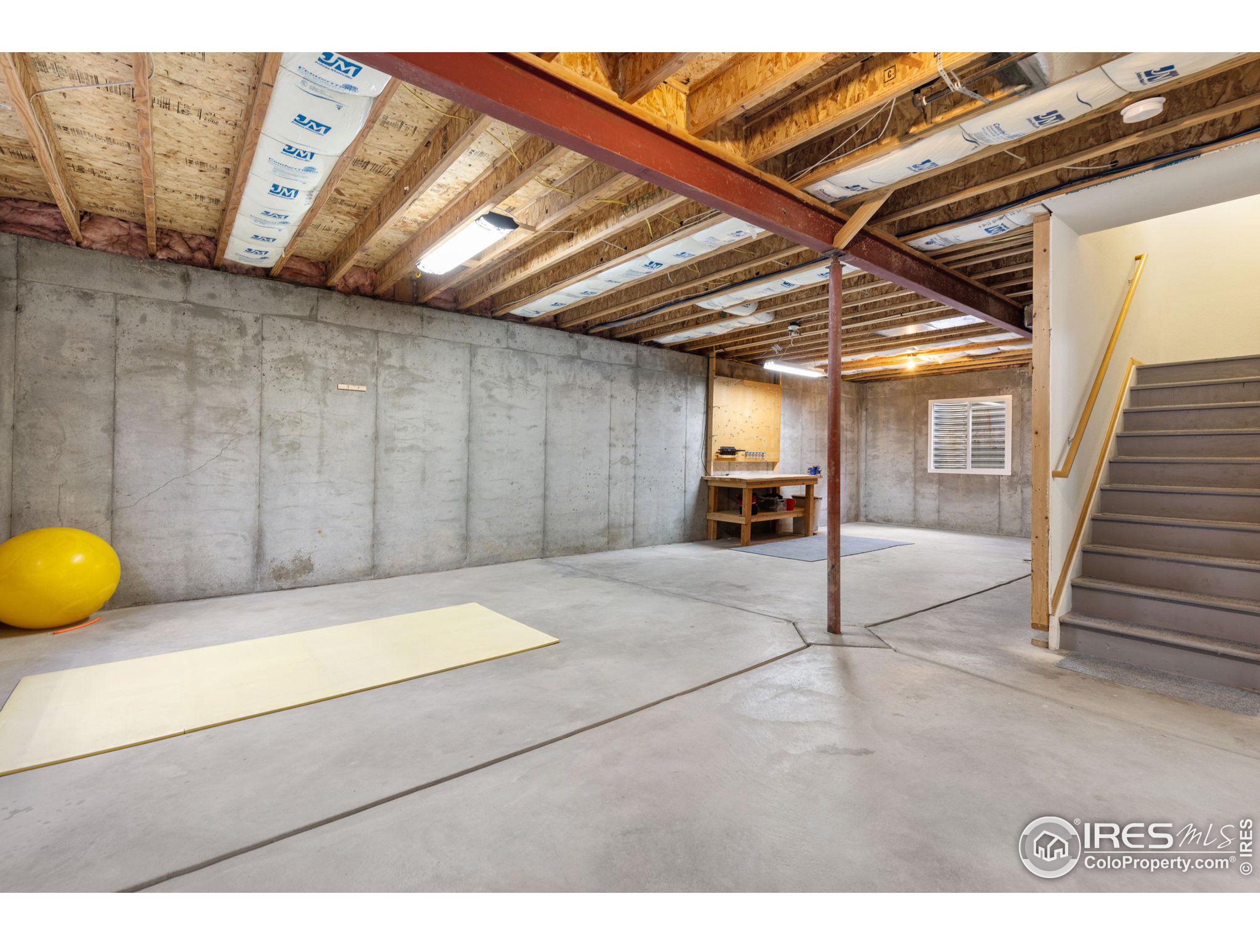 2383 Dogwood Cir