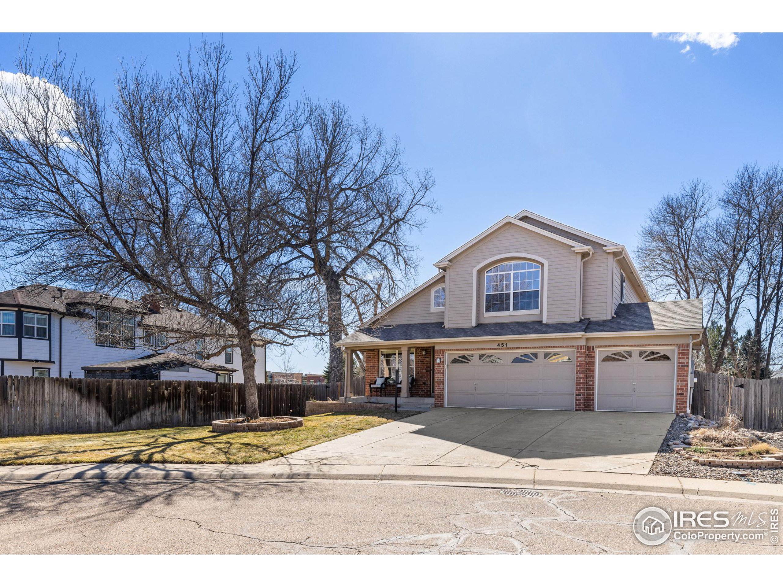 451 Pinewood Cir