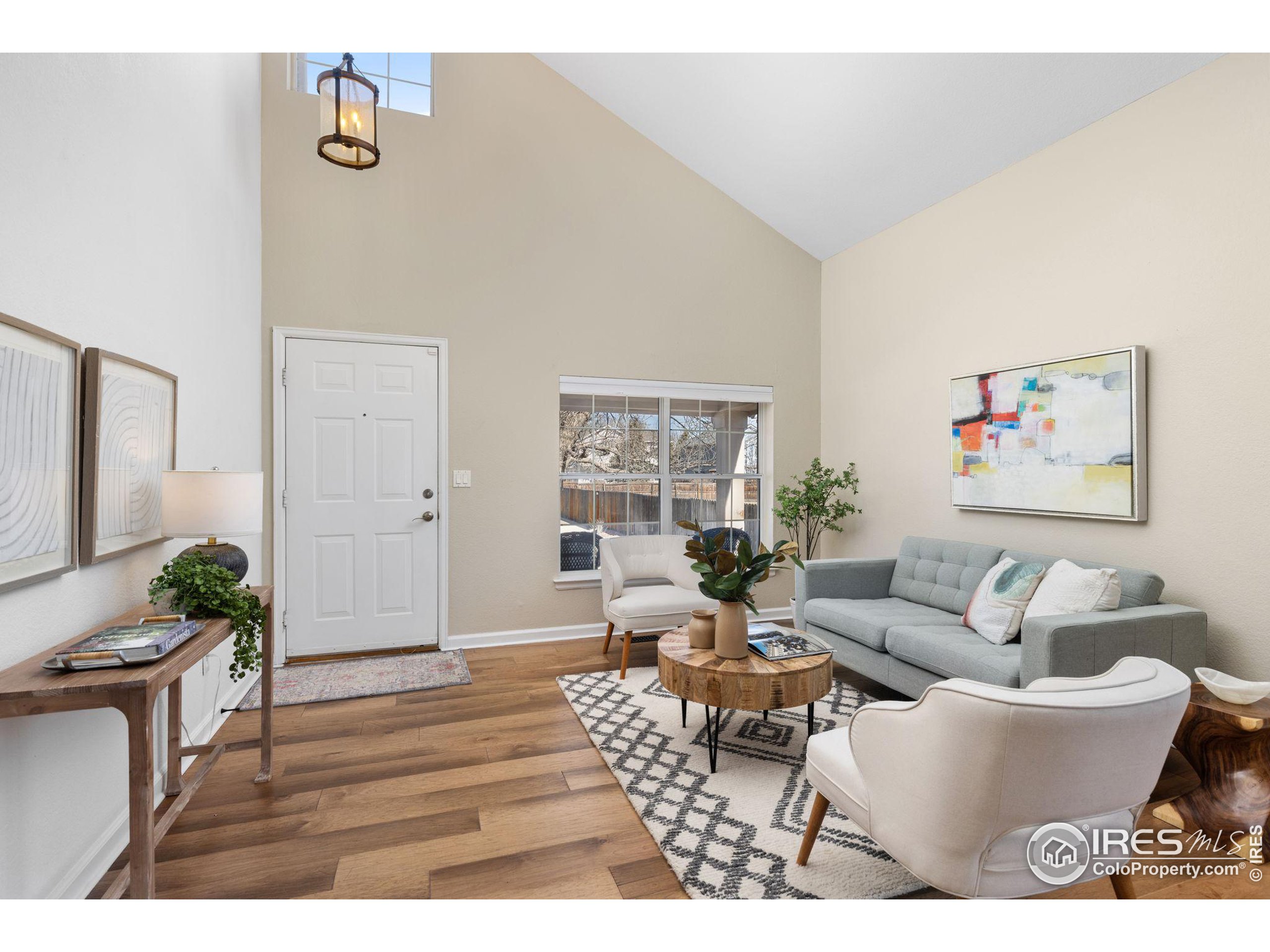 451 Pinewood Cir