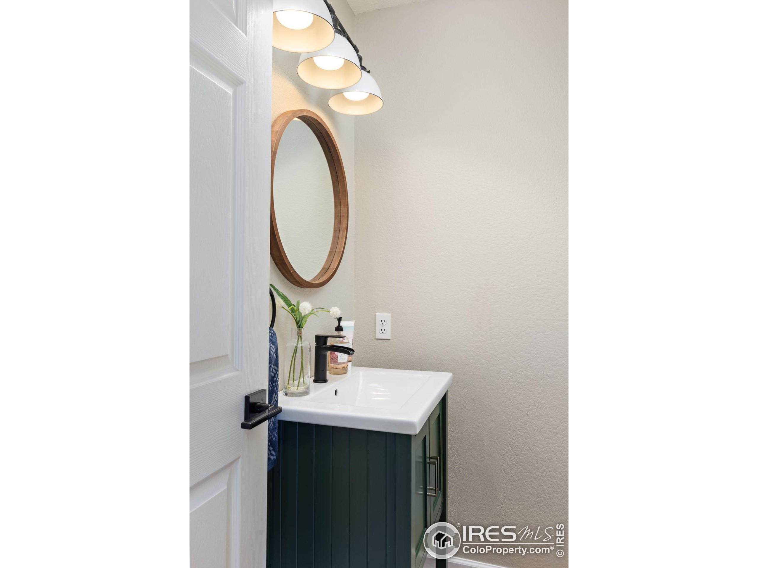 451 Pinewood Cir