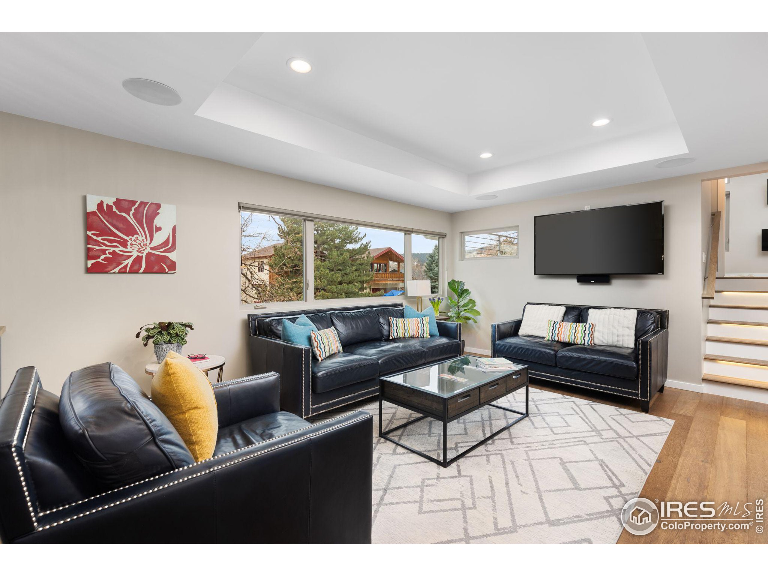 2355 Hillsdale Way