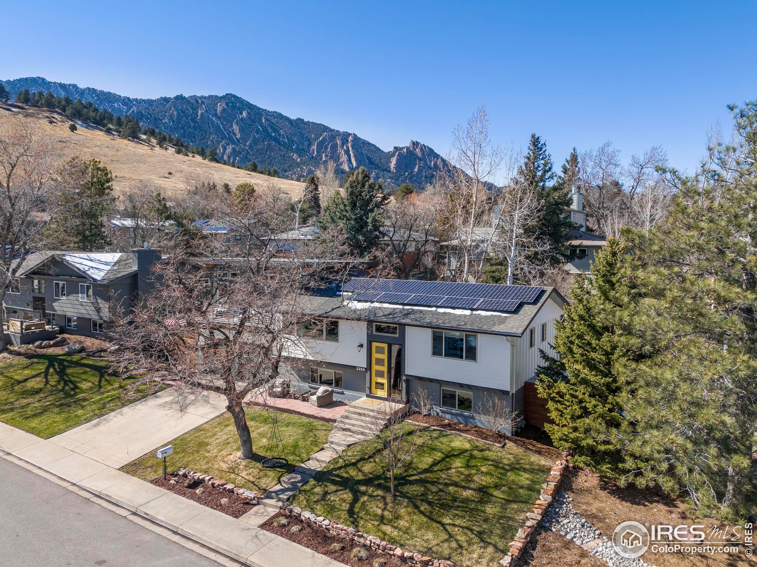 2355 Hillsdale Way