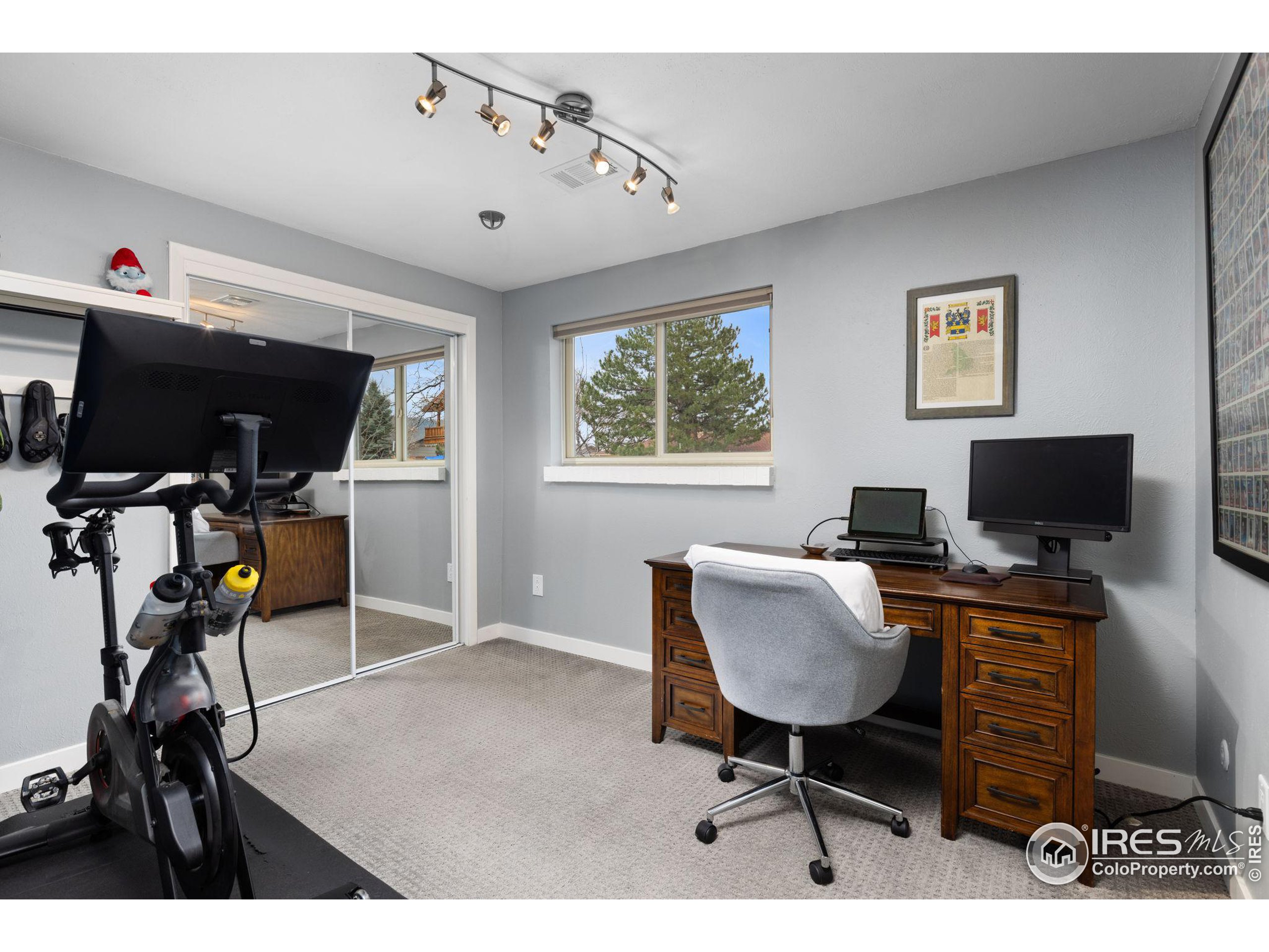 2355 Hillsdale Way
