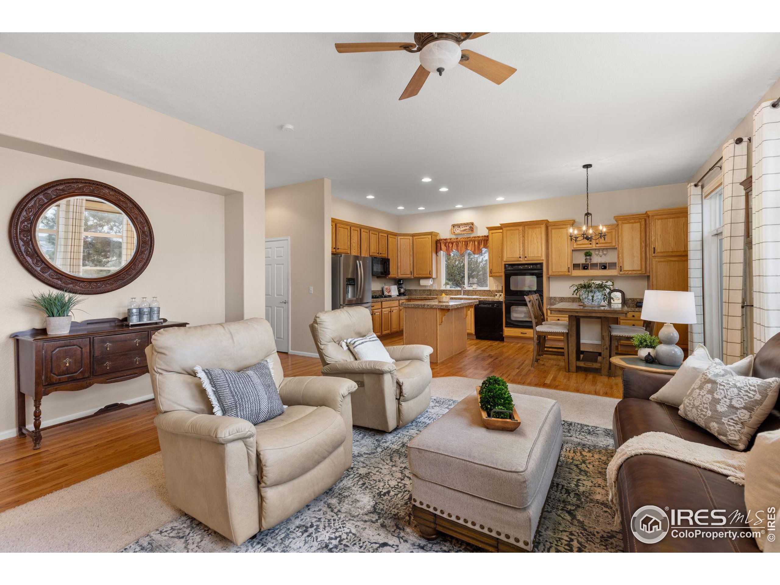 8878 Longs Peak Cir
