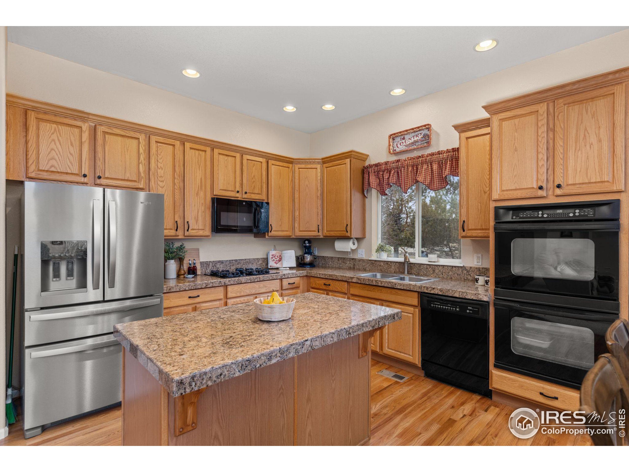 8878 Longs Peak Cir